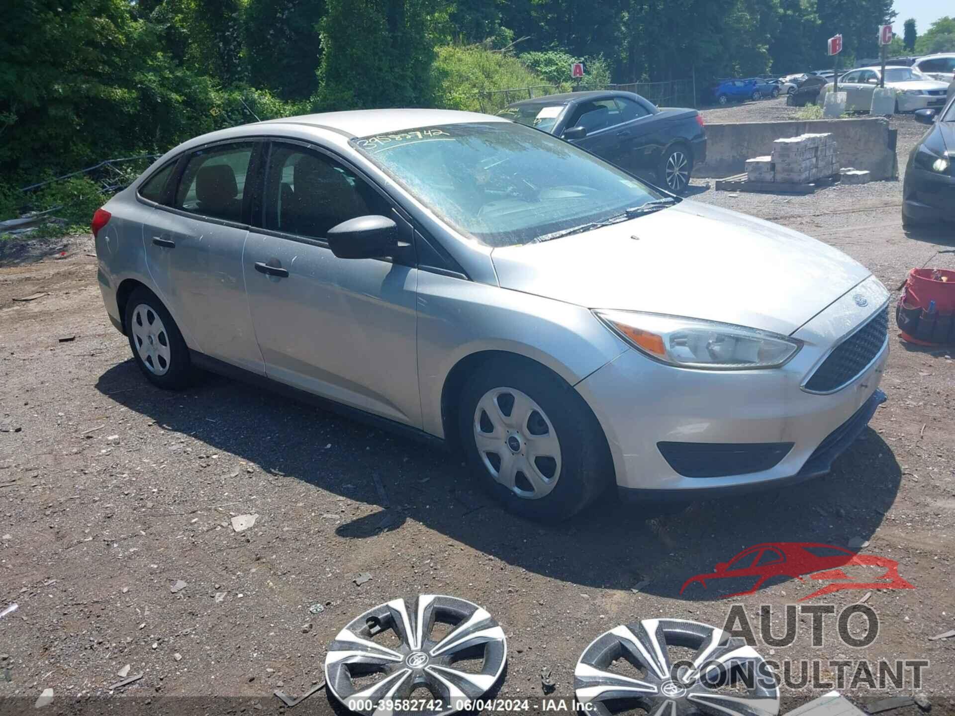 FORD FOCUS 2018 - 1FADP3E21JL310169