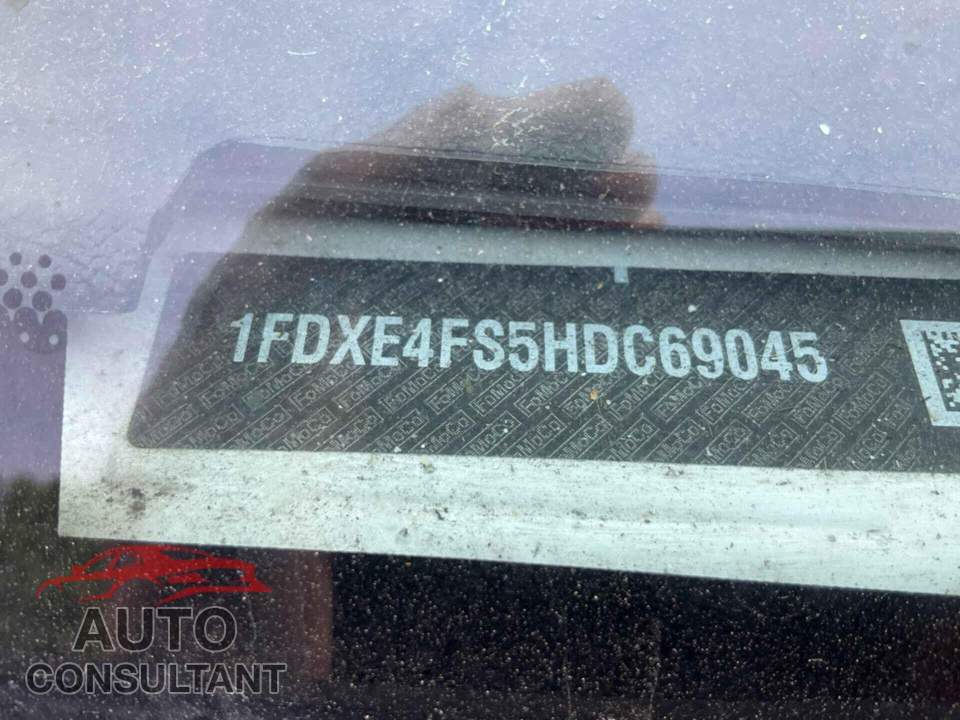 FORD ECONOLINE 2017 - 1FDXE4FS5HDC69045