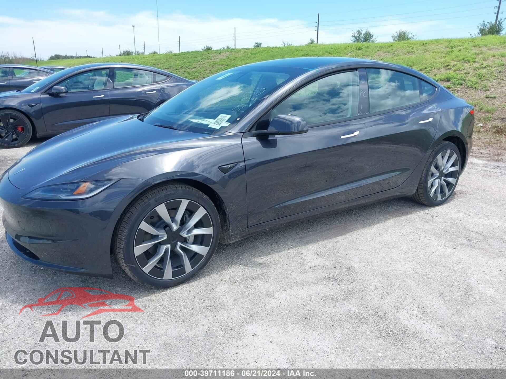 TESLA MODEL 3 2024 - 5YJ3E1EA5RF750658