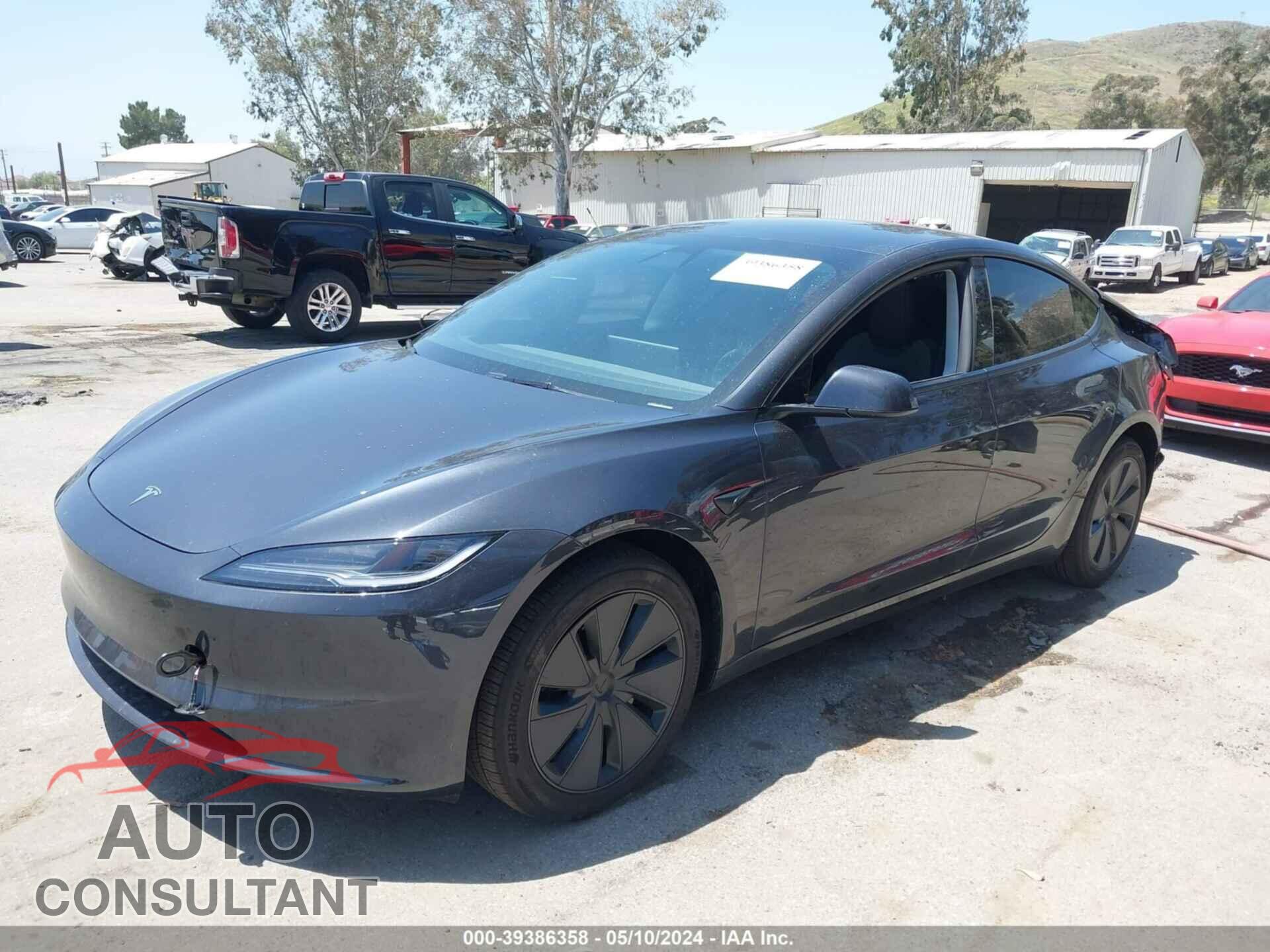 TESLA MODEL 3 2024 - 5YJ3E1EA7RF728239