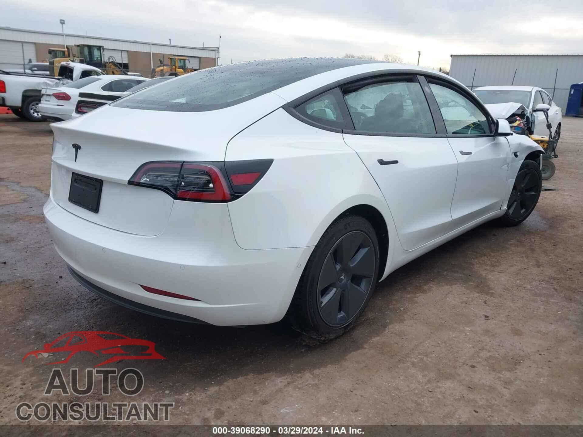 TESLA MODEL 3 2021 - 5YJ3E1EAXMF876975