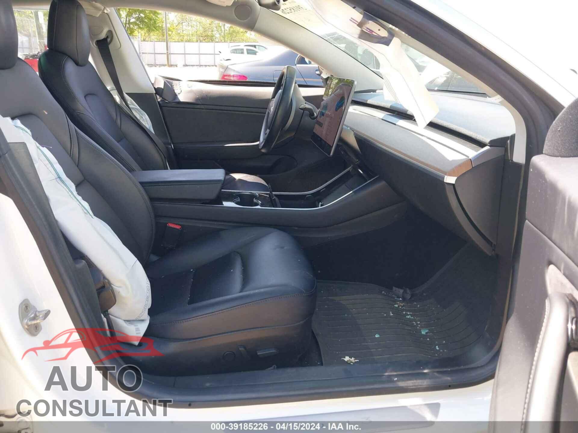 TESLA MODEL 3 2018 - 5YJ3E1EA0JF053709