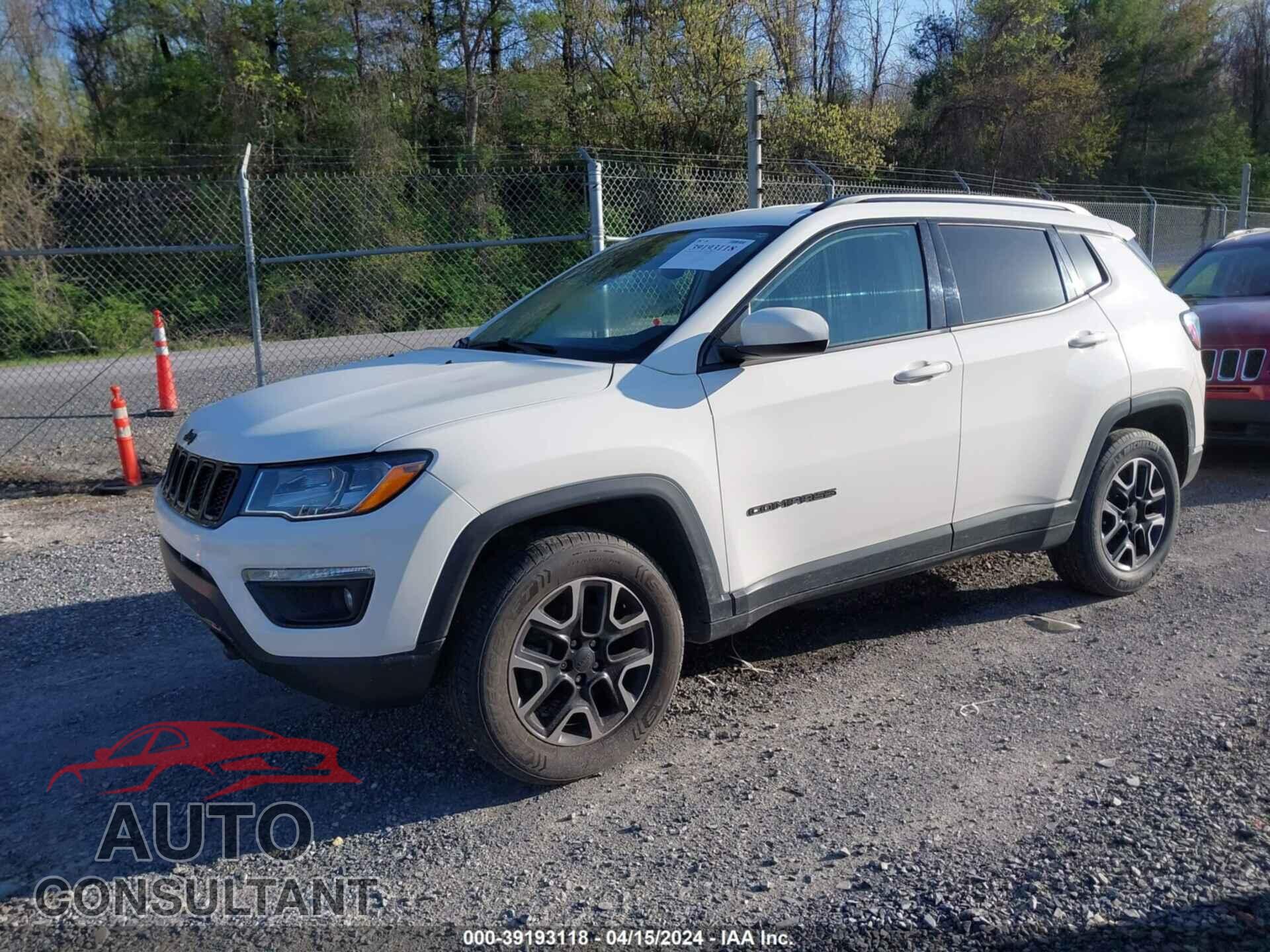 JEEP COMPASS 2019 - 3C4NJDAB2KT659195