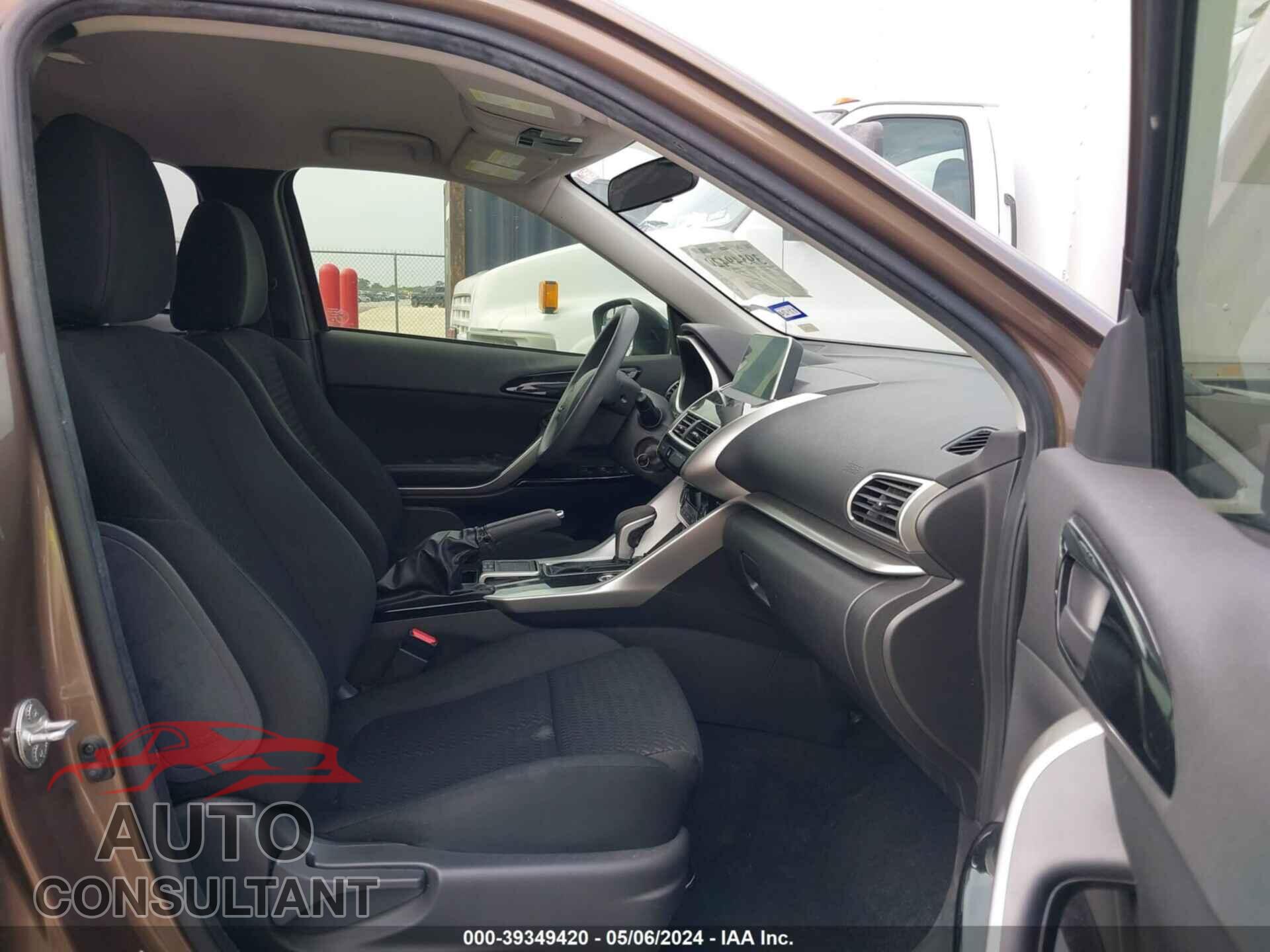 MITSUBISHI ECLIPSE CROSS 2019 - JA4AT4AA6KZ010325