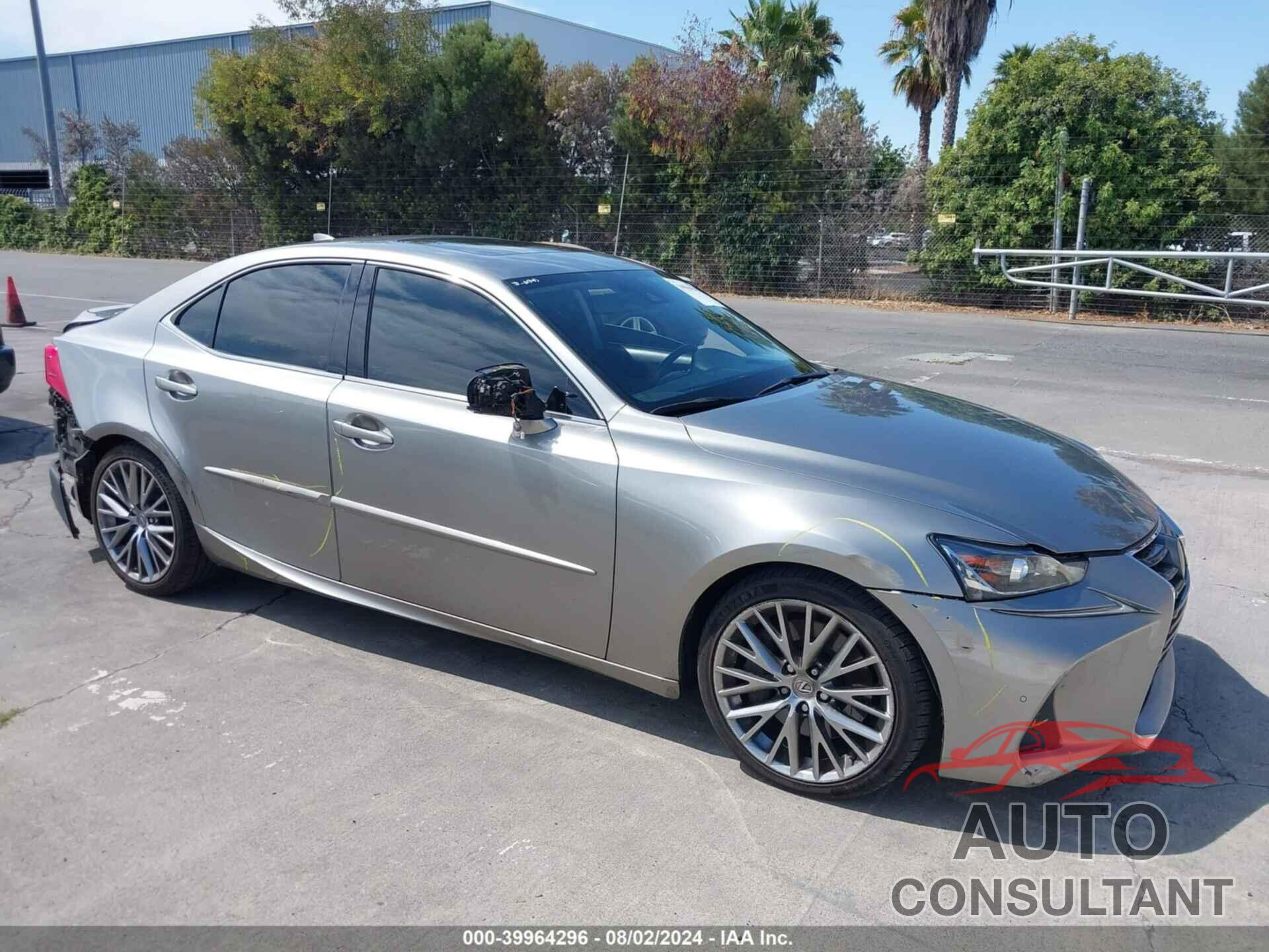 LEXUS IS 300 2018 - JTHBA1D23J5074801