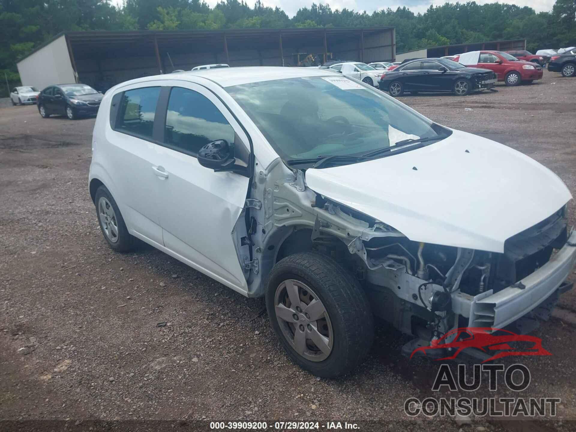 CHEVROLET SONIC 2016 - 1G1JA6SH8G4168388