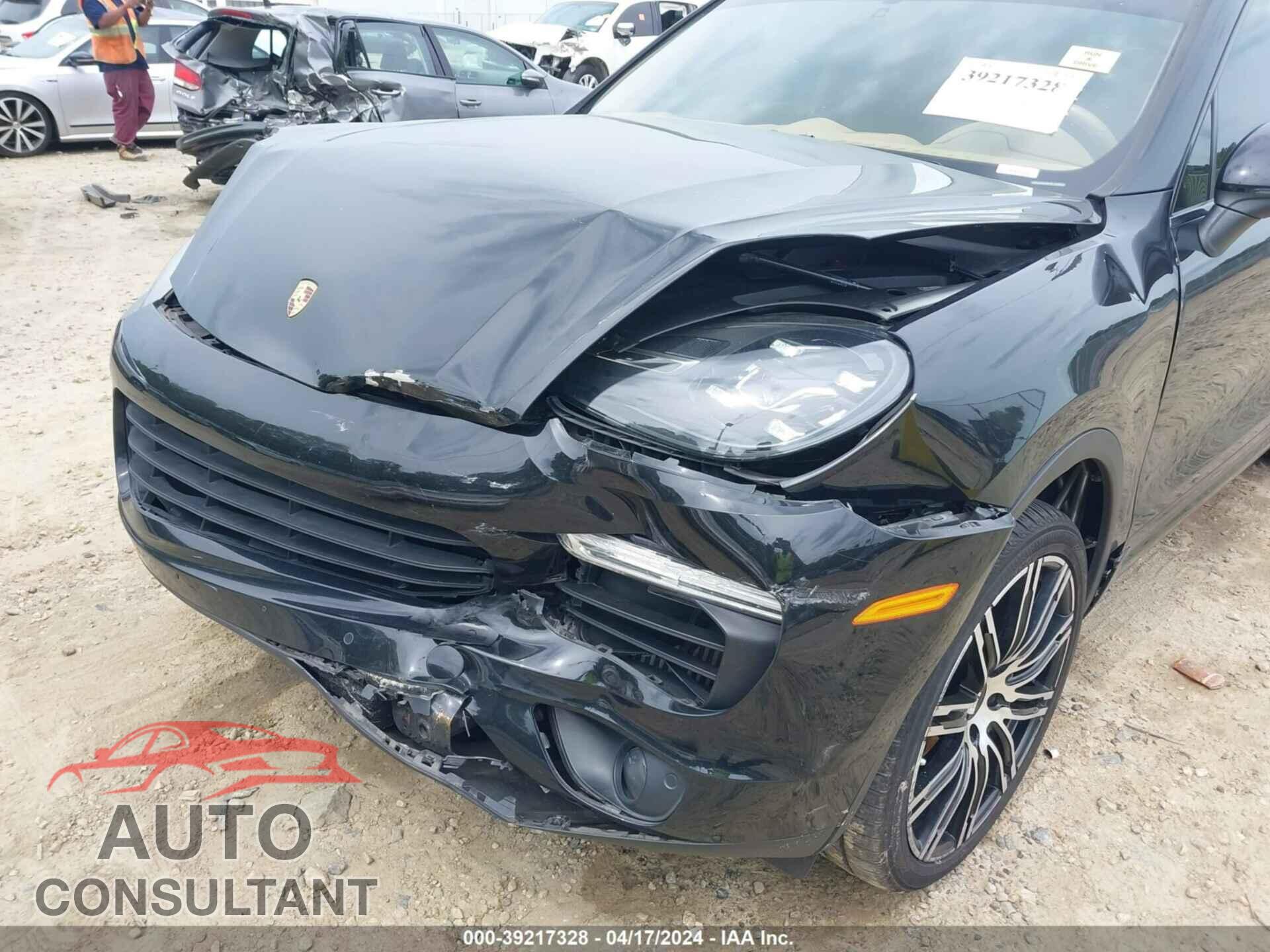 PORSCHE CAYENNE 2016 - WP1AB2A20GLA93524