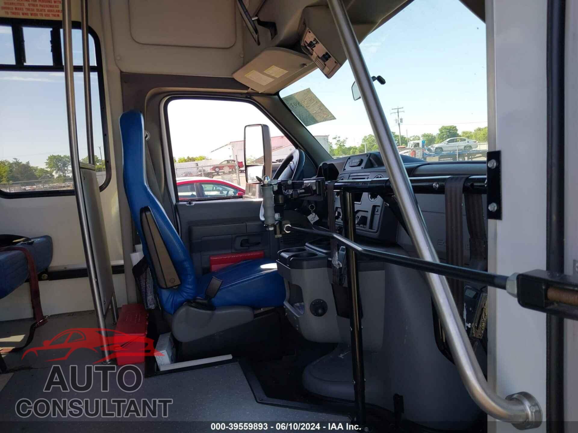 FORD E-450 CUTAWAY 2017 - 1FDFE4FS9HDC01469