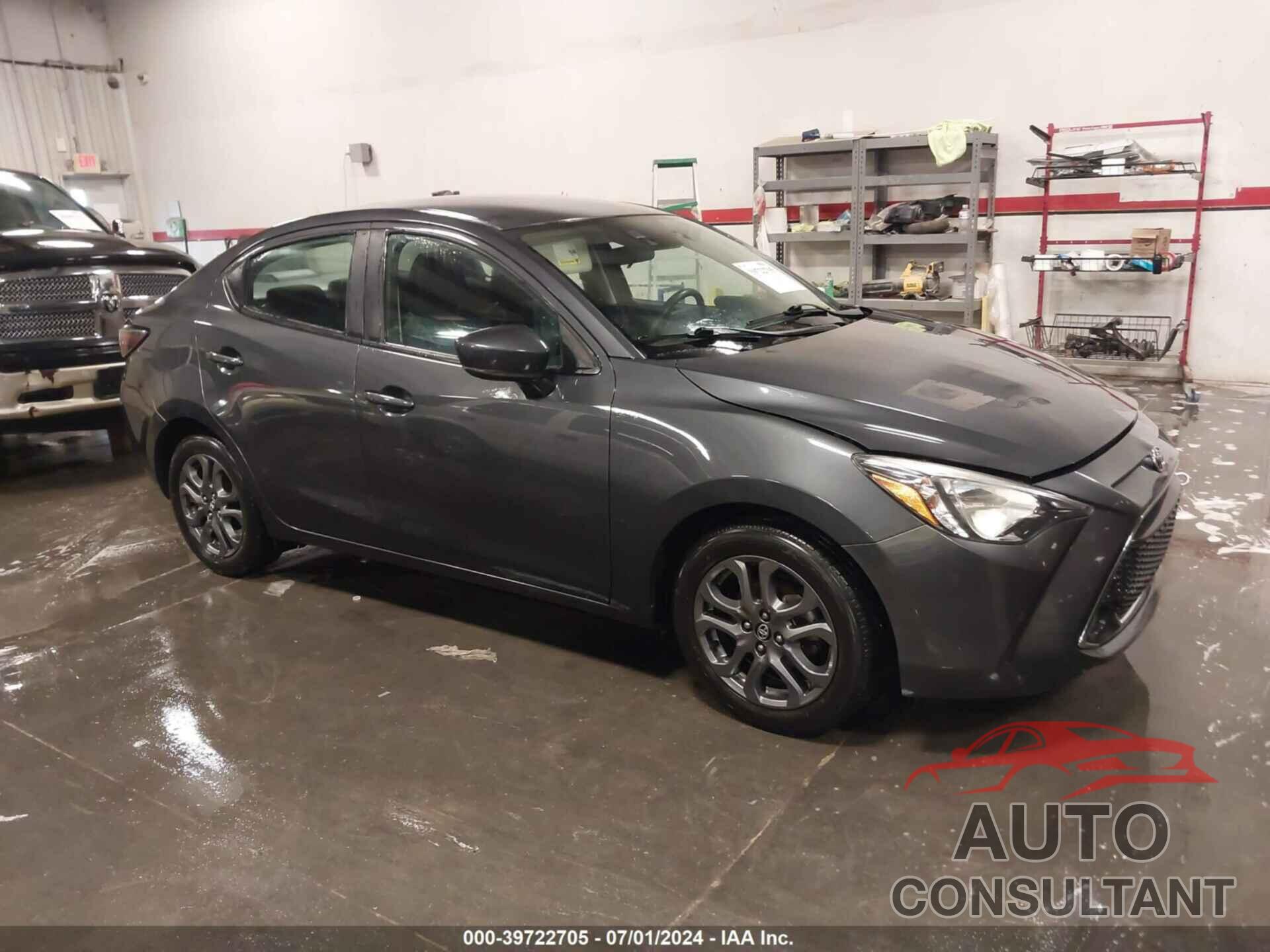 TOYOTA YARIS 2019 - 3MYDLBYV7KY523322