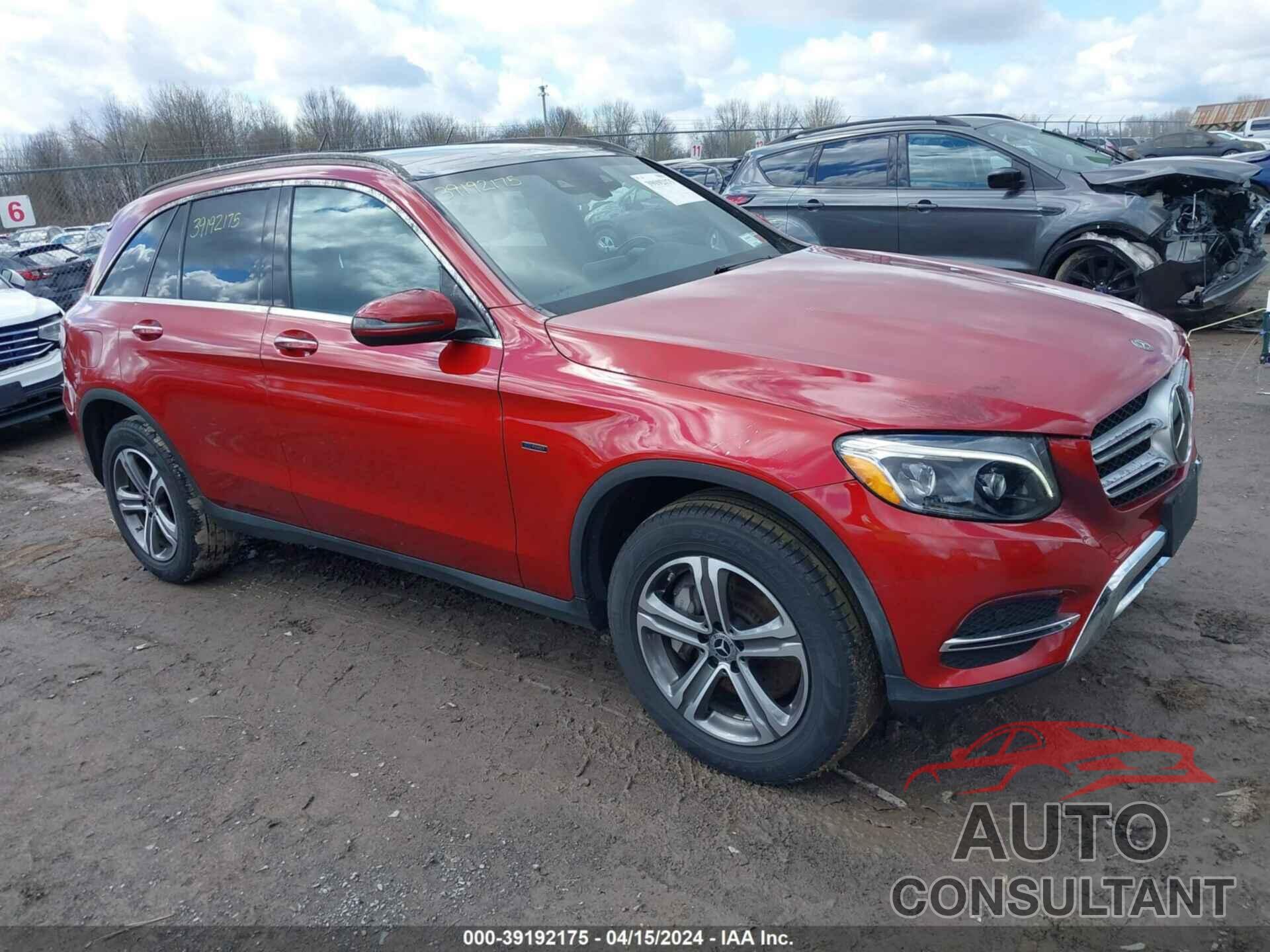 MERCEDES-BENZ GLC 350E 2019 - WDC0G5EB1KF565239