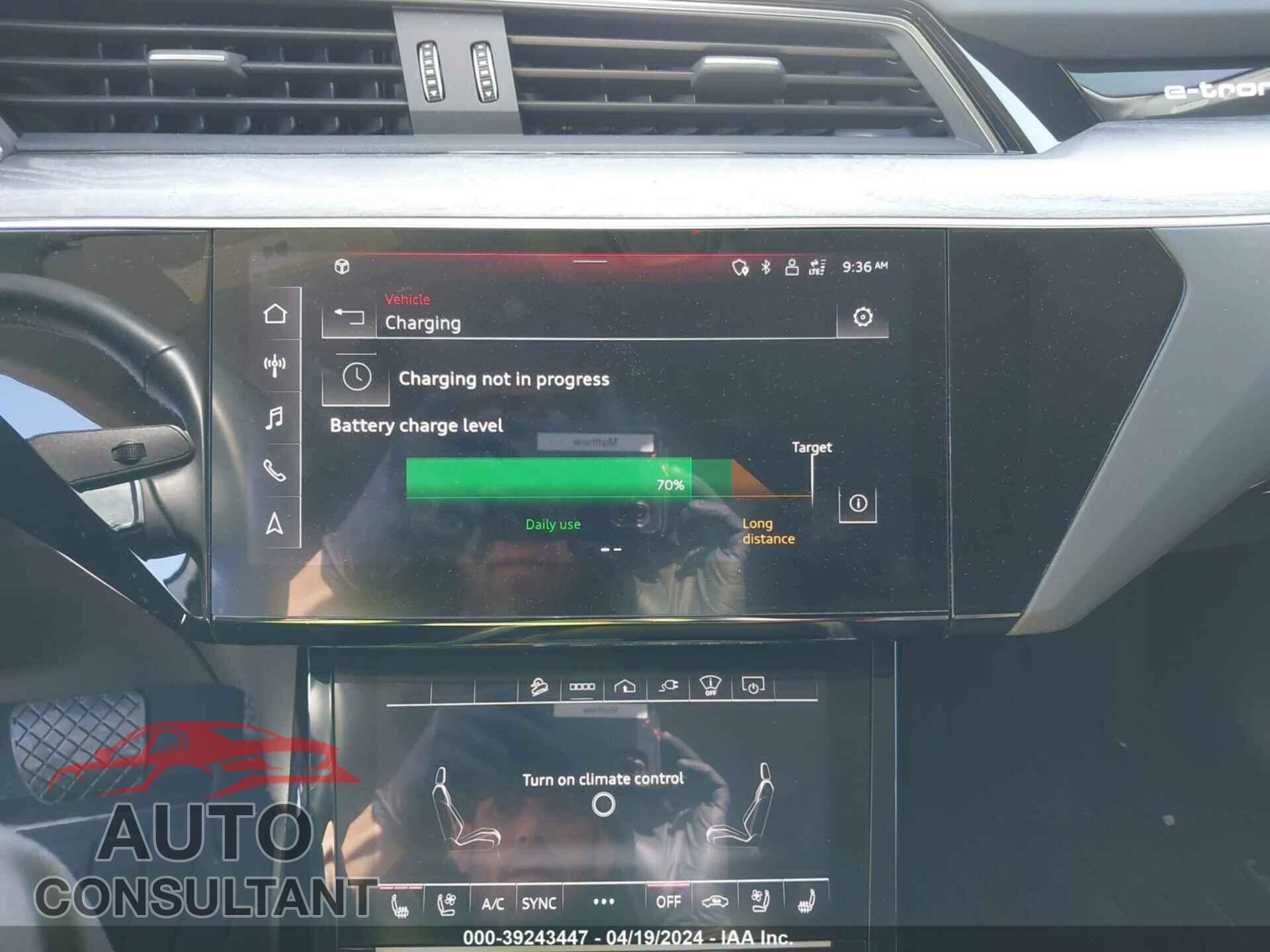 AUDI E-TRON 2021 - WA1VAAGE2MB037162