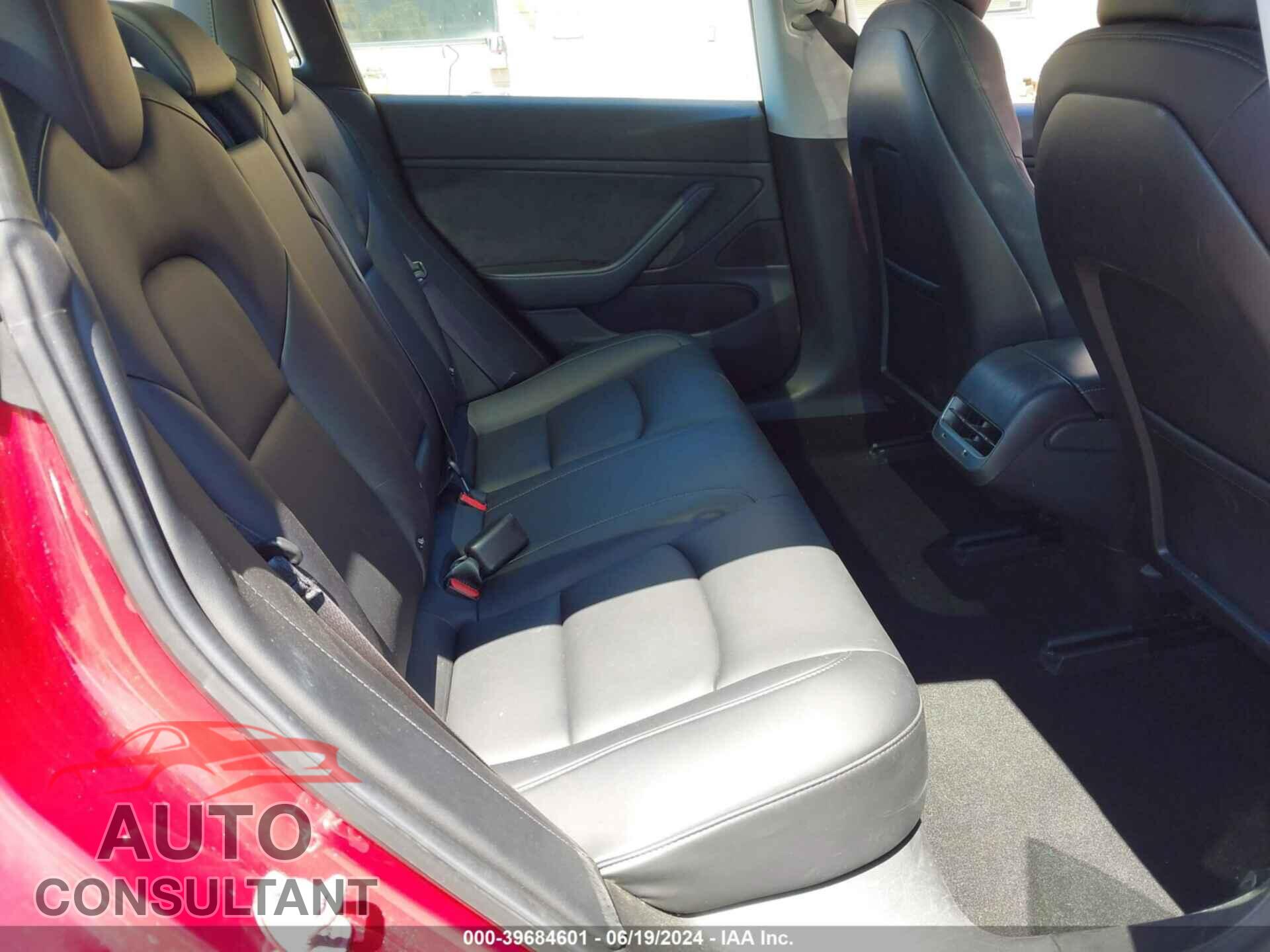 TESLA MODEL 3 2018 - 5YJ3E1EA3JF045670