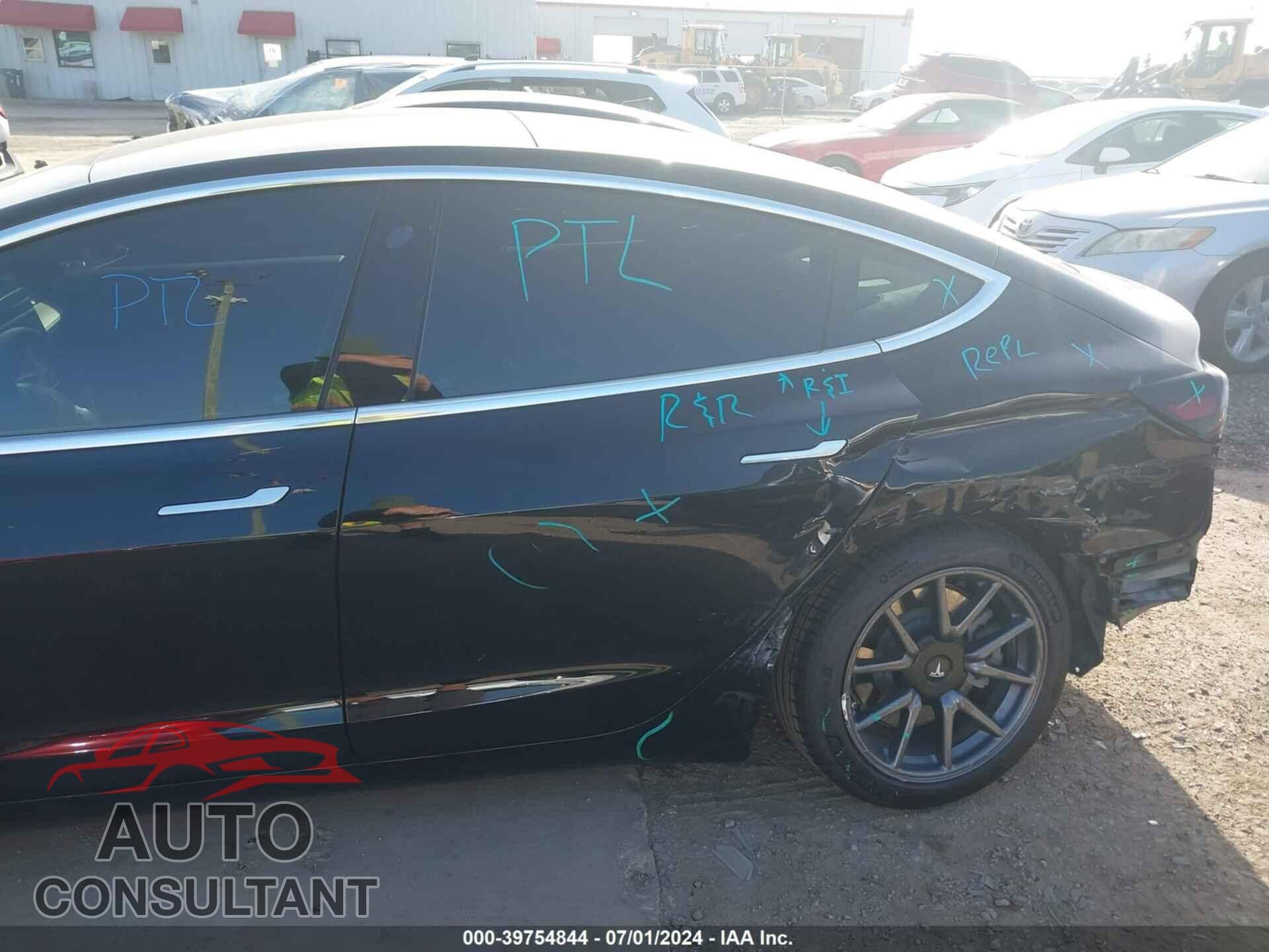 TESLA MODEL 3 2020 - 5YJ3E1EB6LF663075