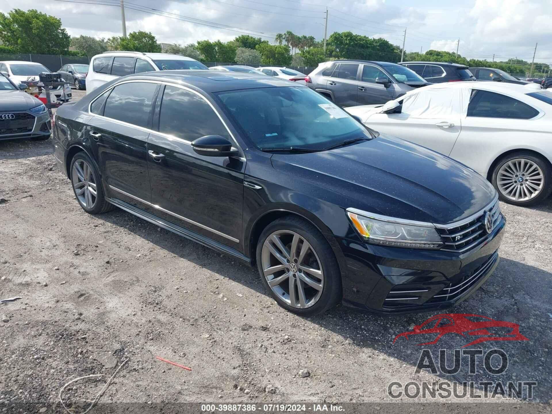 VOLKSWAGEN PASSAT 2019 - 1VWMA7A30KC002345