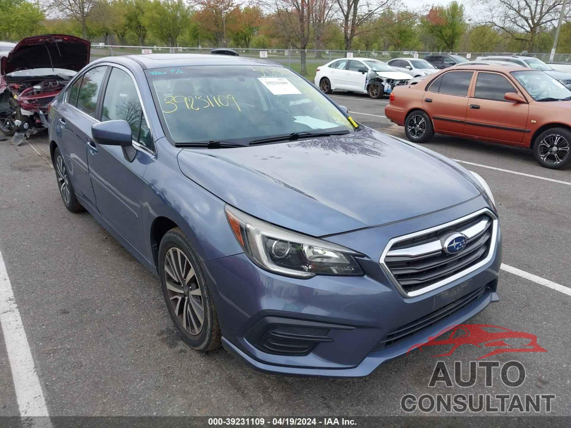 SUBARU LEGACY 2018 - 4S3BNAD68J3011830