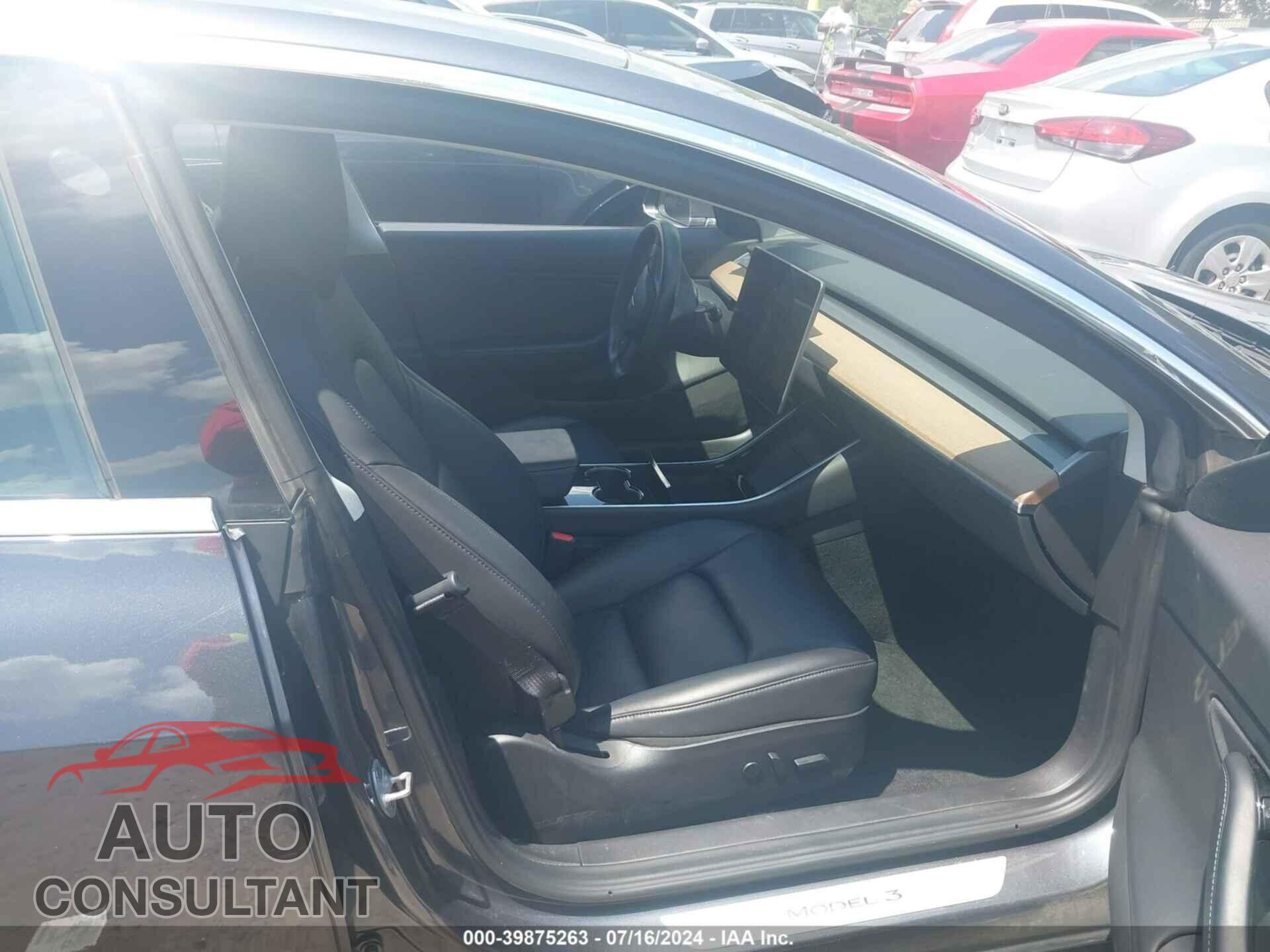 TESLA MODEL 3 2019 - 5YJ3E1EA1KF300768