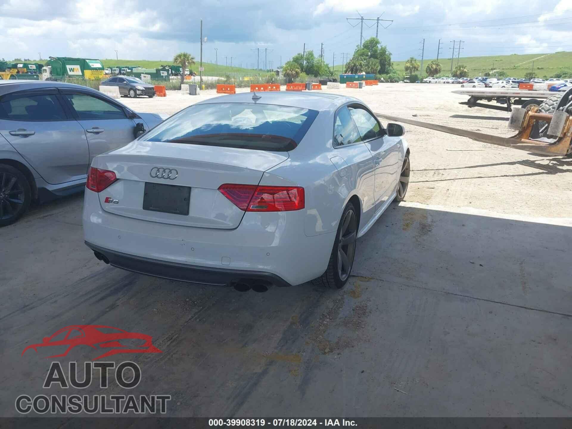 AUDI S5 2014 - WAUCGAFR5EA056261