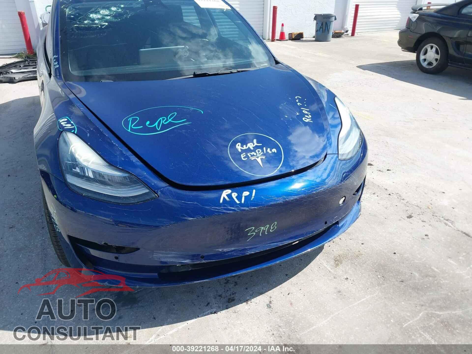 TESLA MODEL 3 2018 - 5YJ3E1EA0JF164454
