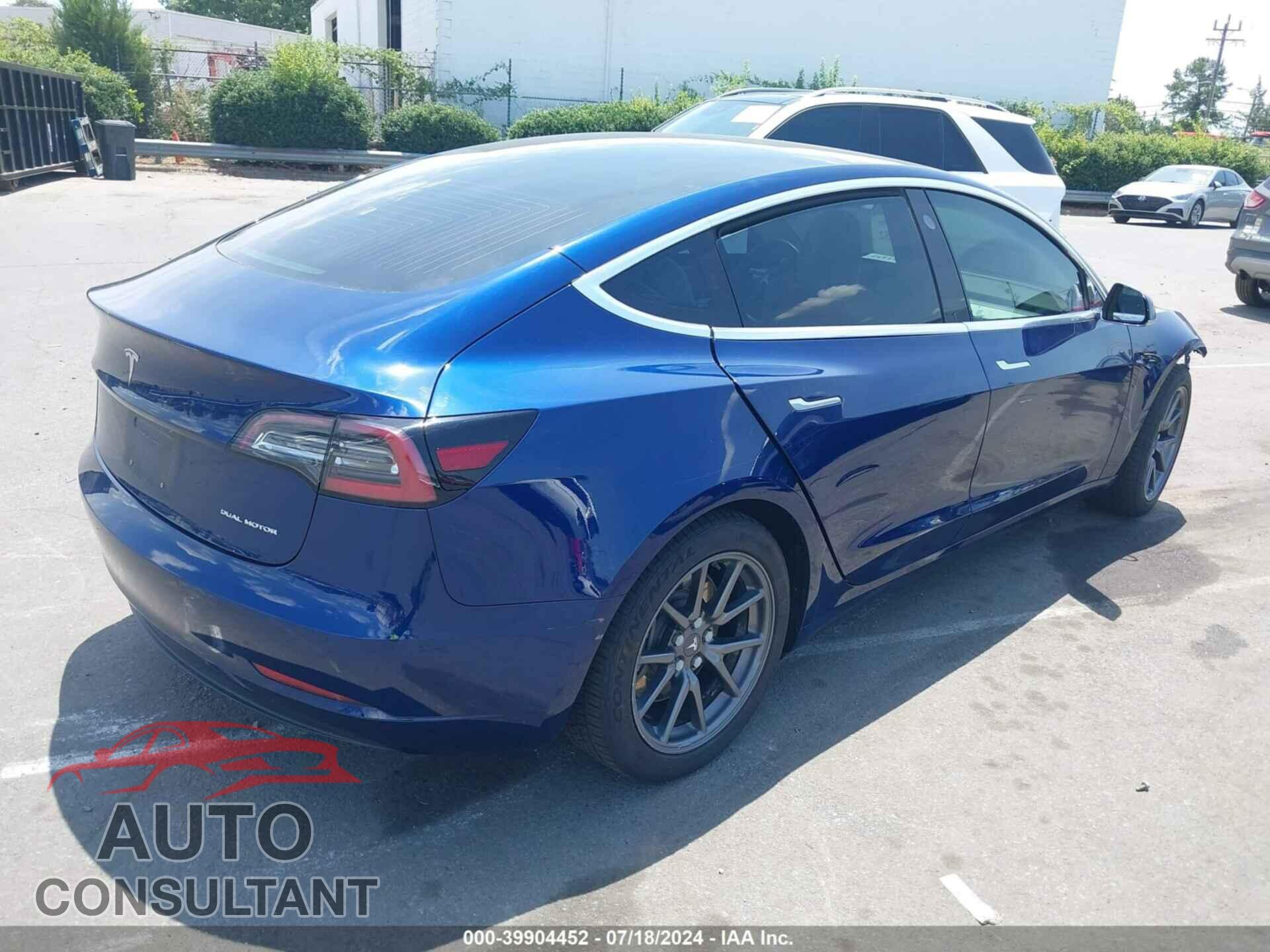 TESLA MODEL 3 2018 - 5YJ3E1EB9JF086099