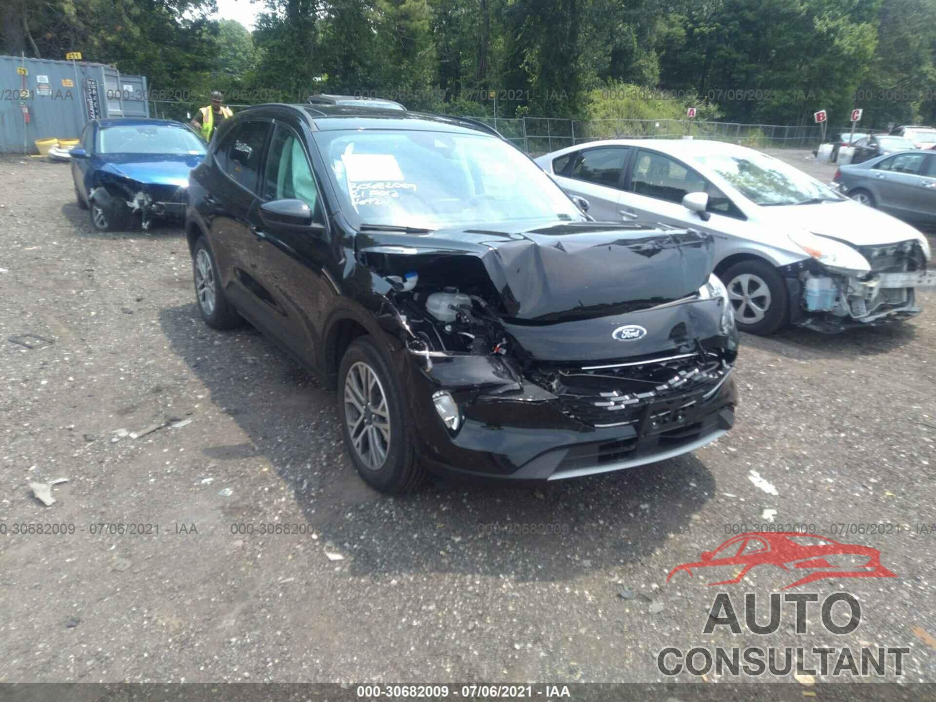 FORD ESCAPE 2021 - 1FMCU9H66MUA65993