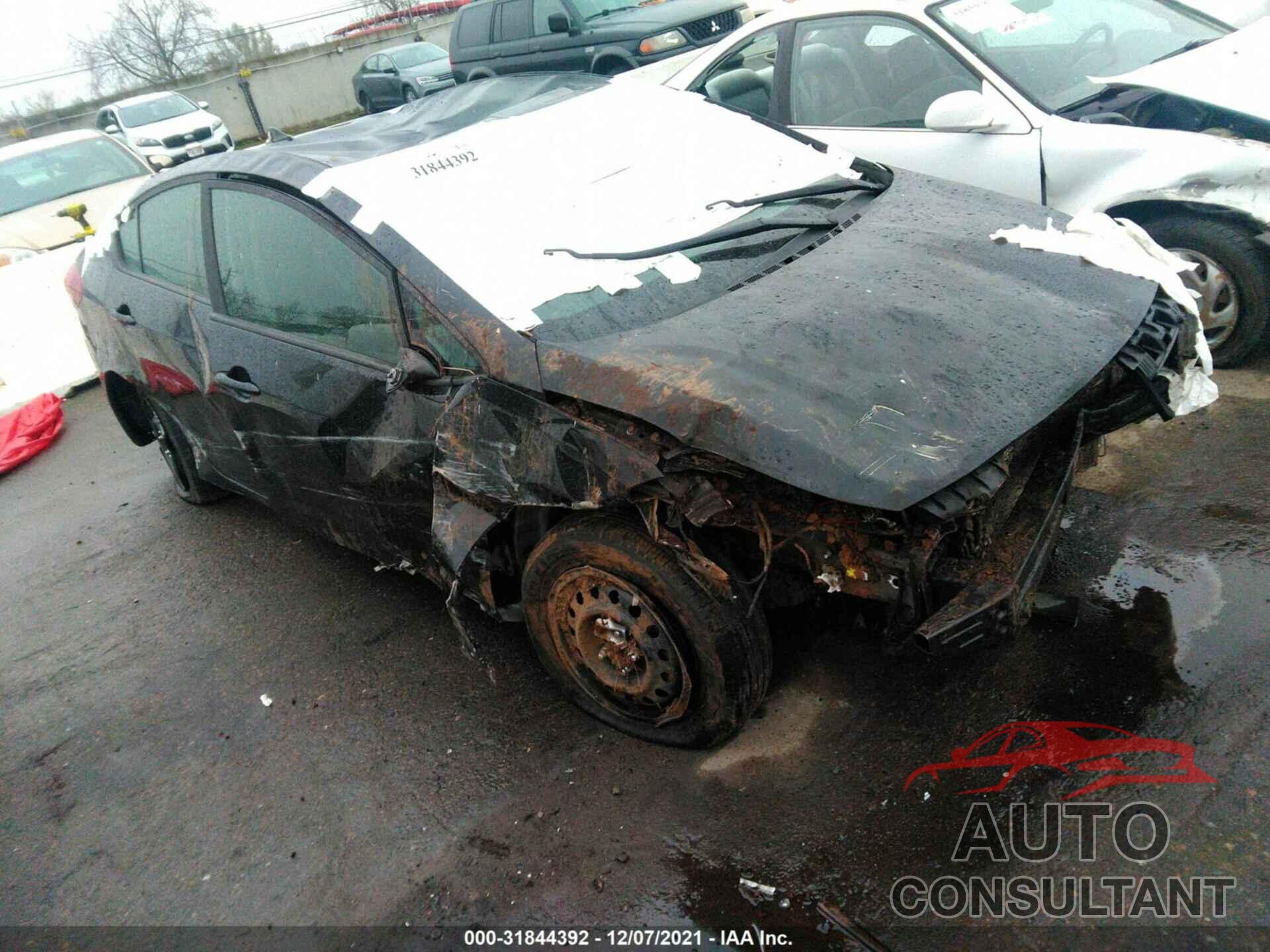 KIA FORTE 2018 - 3KPFK4A77JE217898
