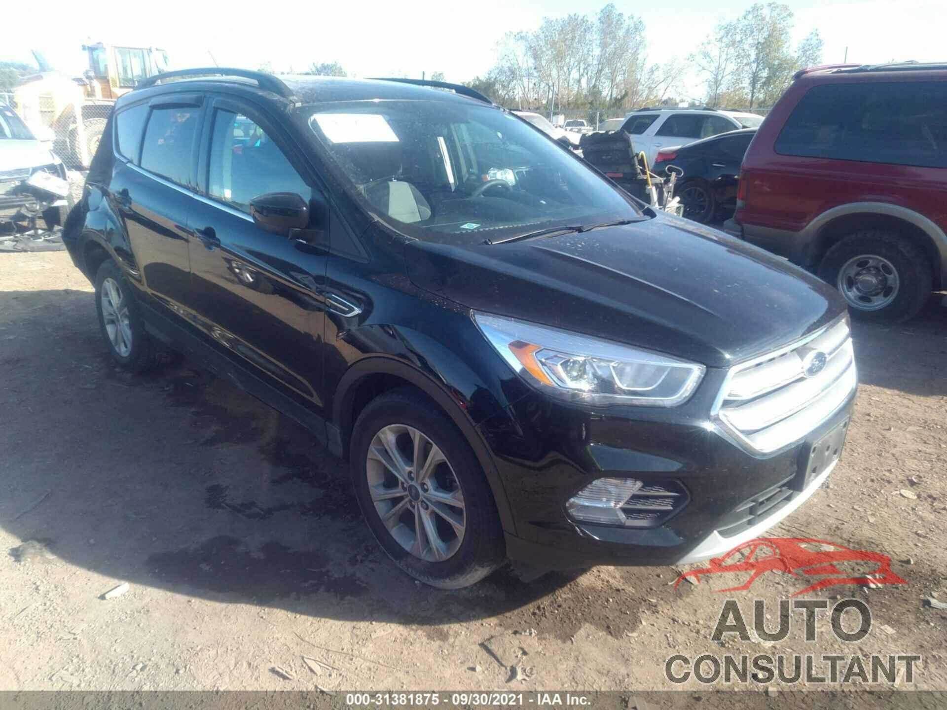 FORD ESCAPE 2017 - 1FMCU0GD6HUD83808
