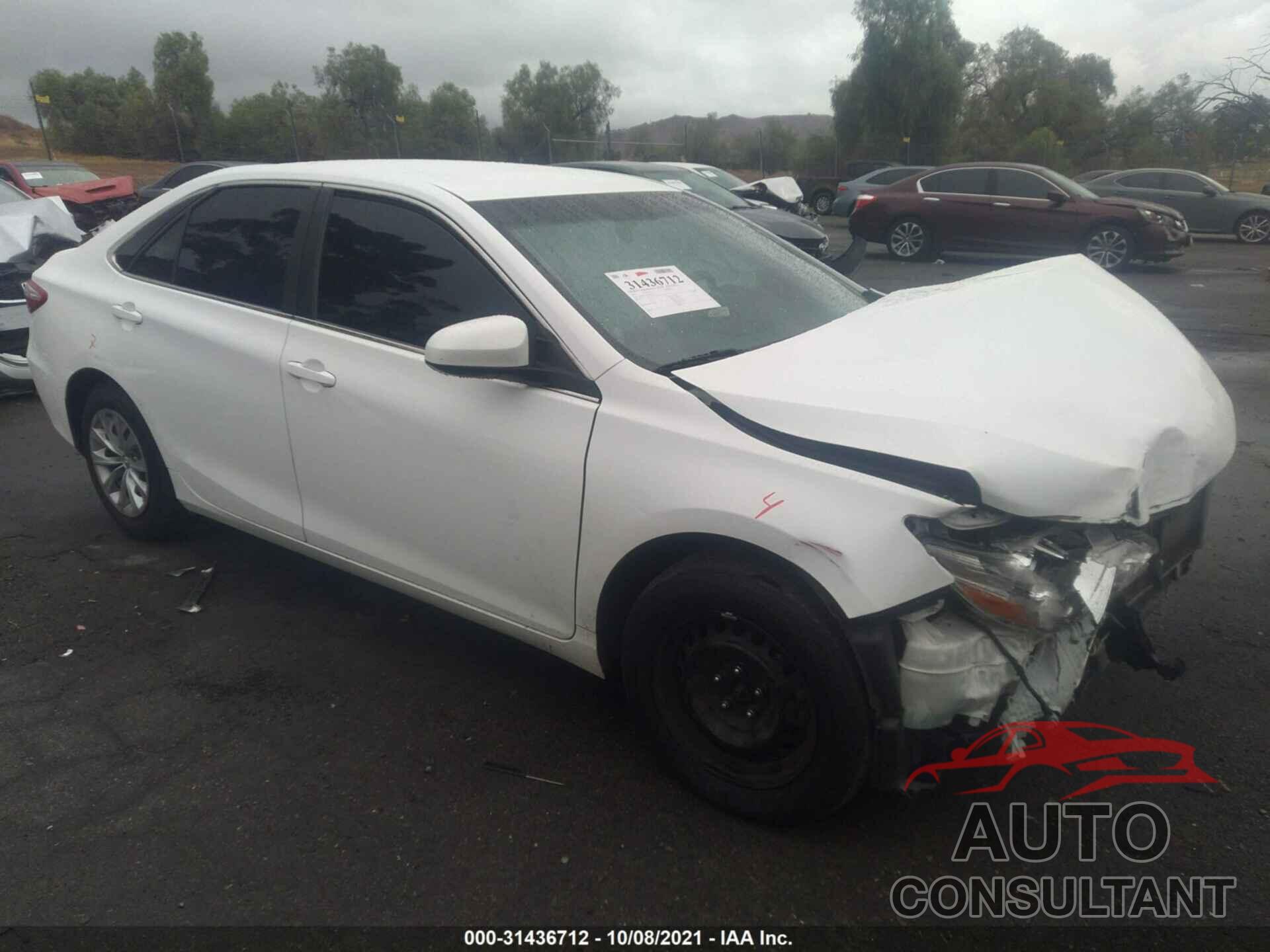 TOYOTA CAMRY 2016 - 4T4BF1FK7GR568935