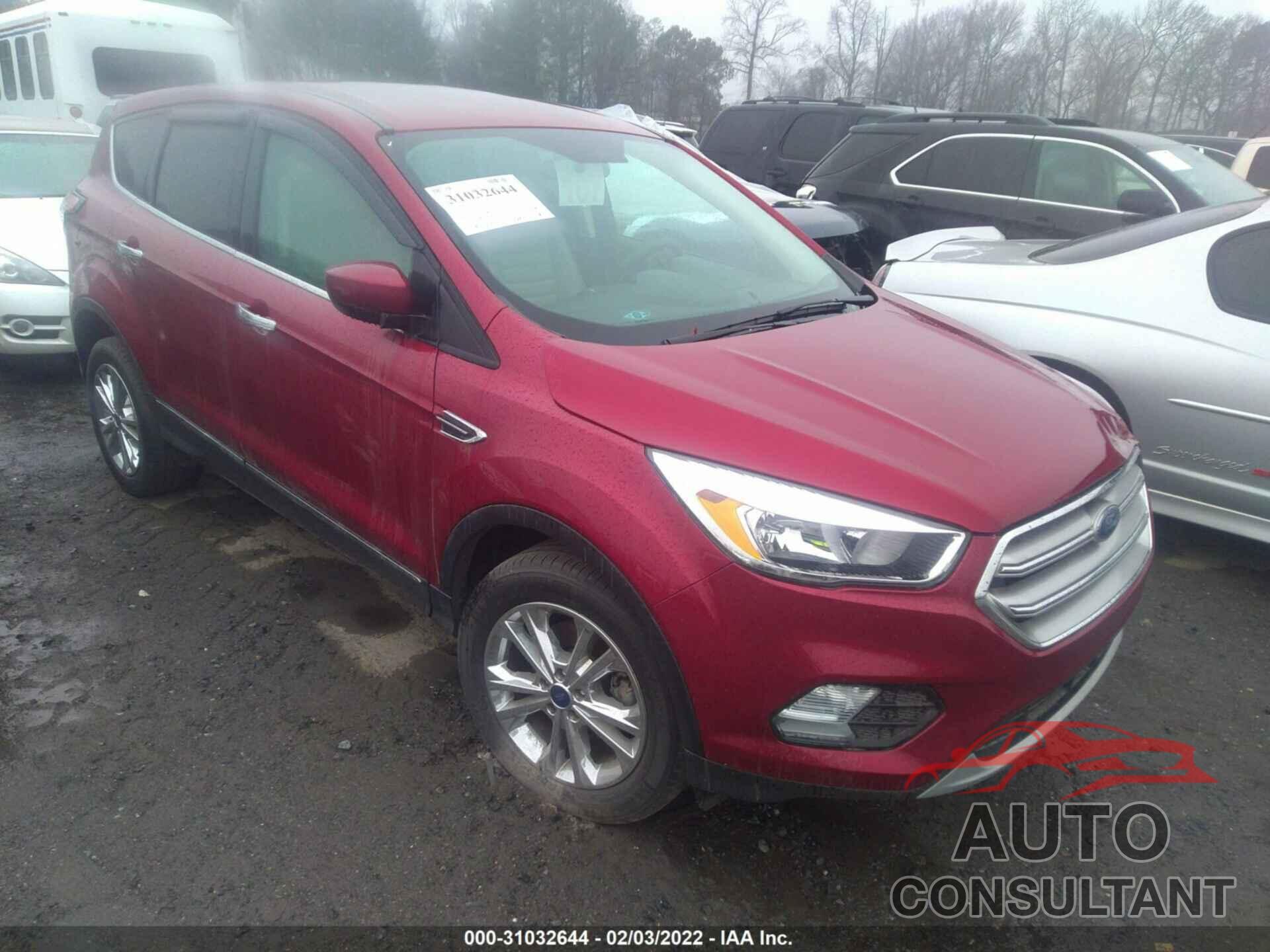 FORD ESCAPE 2017 - 1FMCU0GD5HUD24264