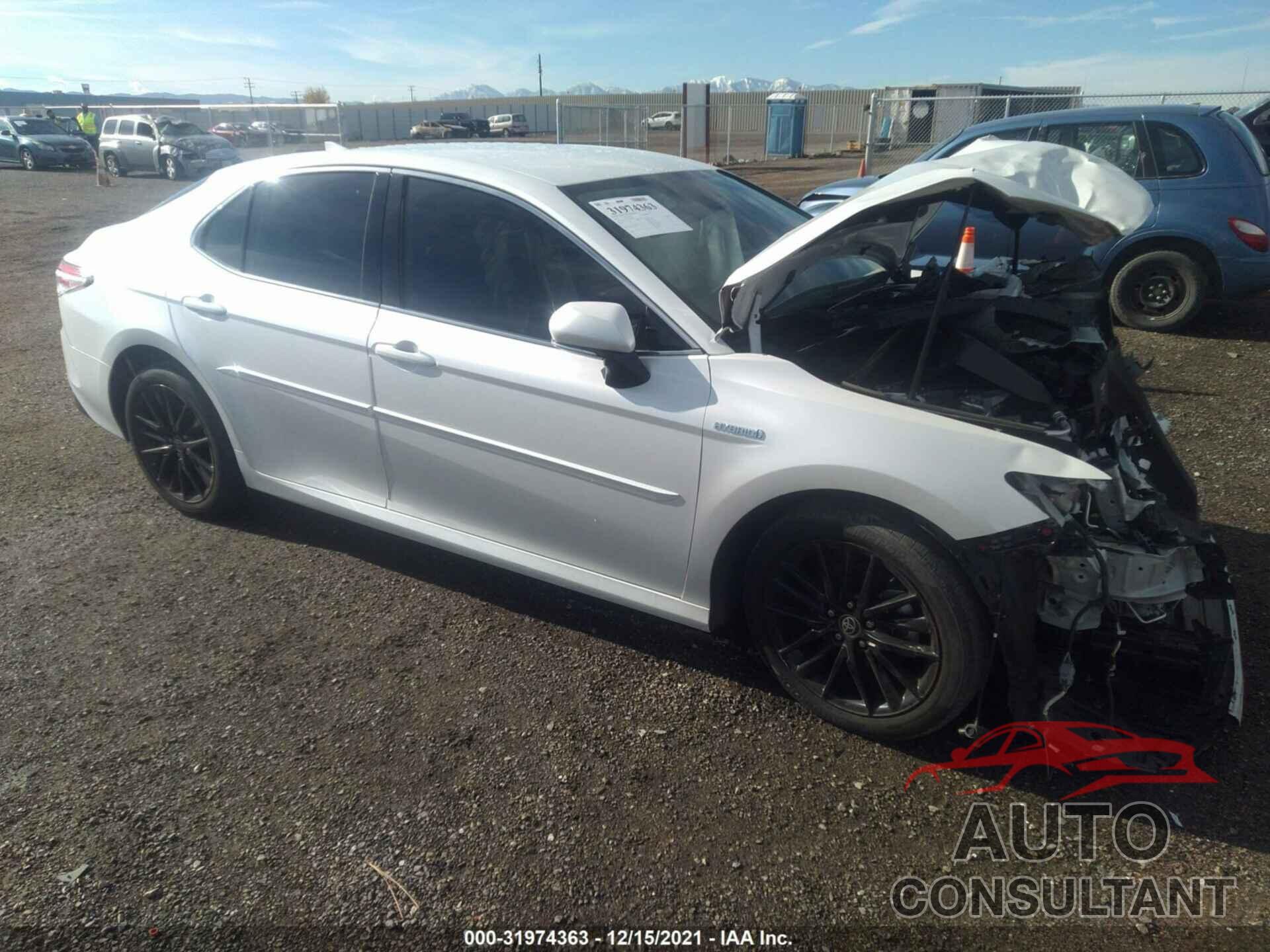 TOYOTA CAMRY 2020 - 4T1F31AK8LU545878