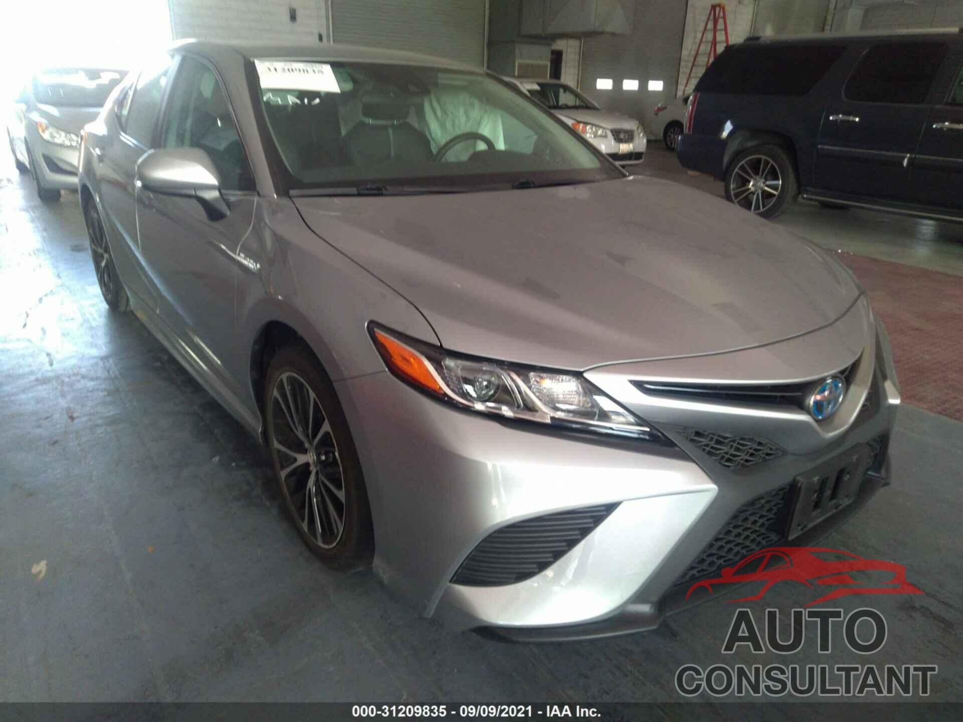 TOYOTA CAMRY 2019 - 4T1B21HK1KU513828