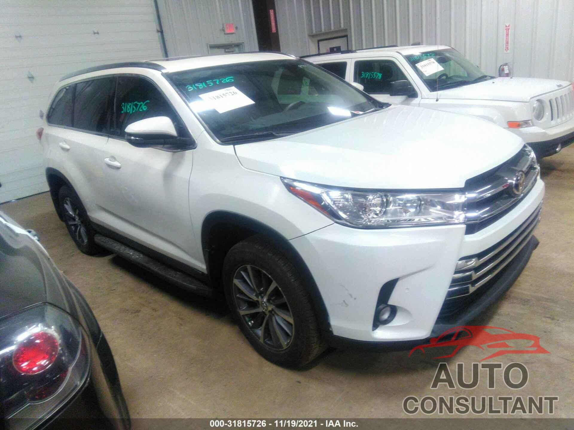TOYOTA HIGHLANDER 2019 - 5TDKZRFH0KS556261