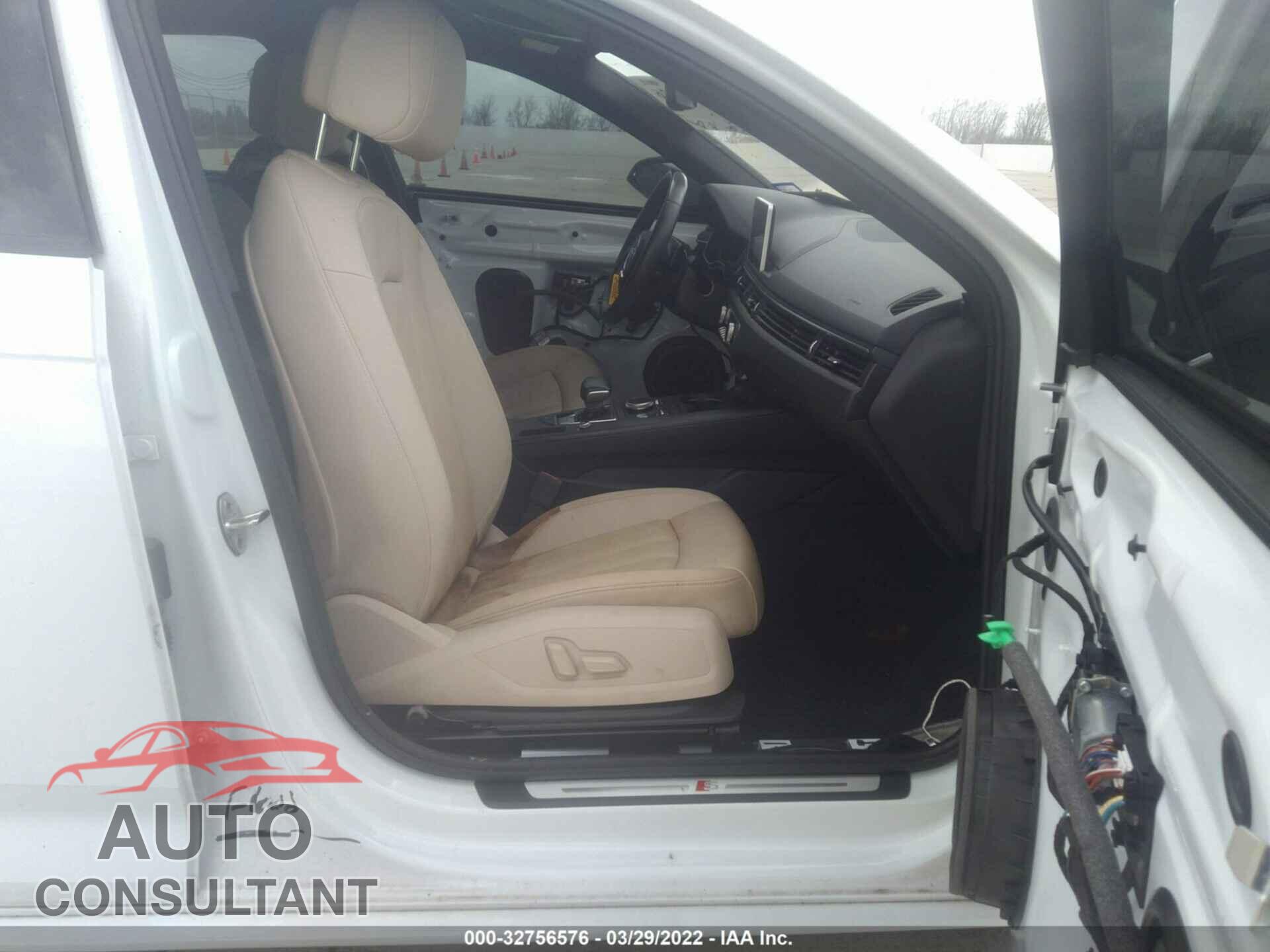 AUDI A4 2017 - WAUKMAF44HN058704