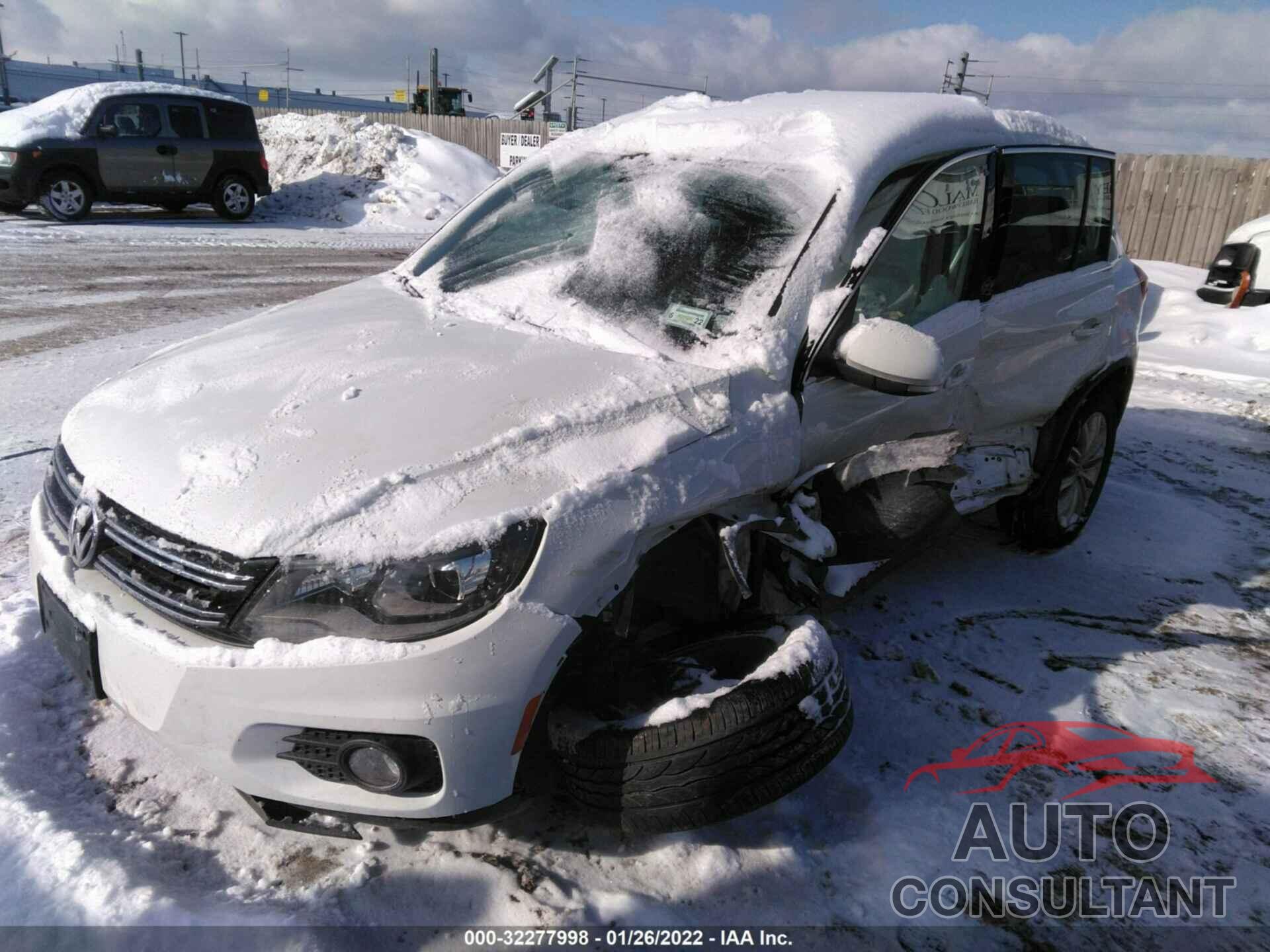 VOLKSWAGEN TIGUAN 2016 - WVGBV7AX9GW506878