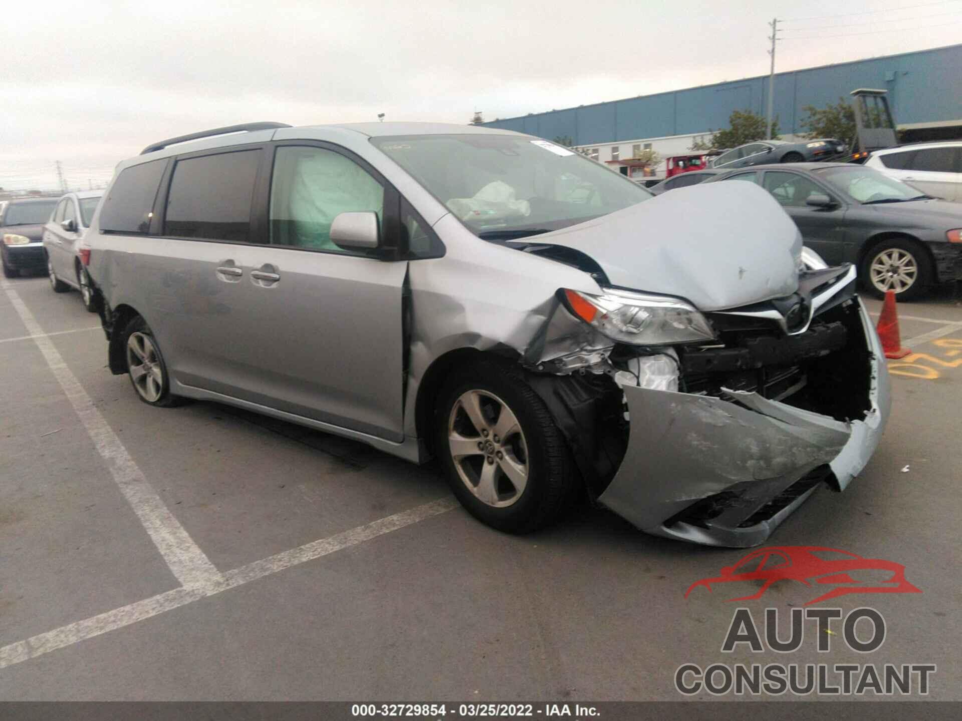 TOYOTA SIENNA 2020 - 5TDKZ3DC6LS060189