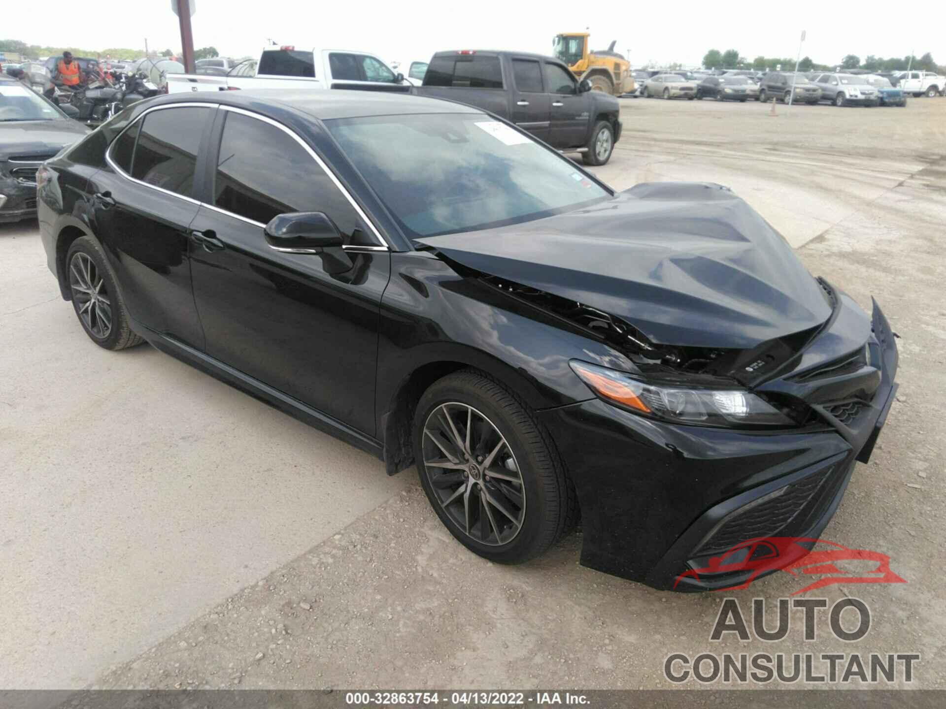 TOYOTA CAMRY 2022 - 4T1G11AK9NU017439