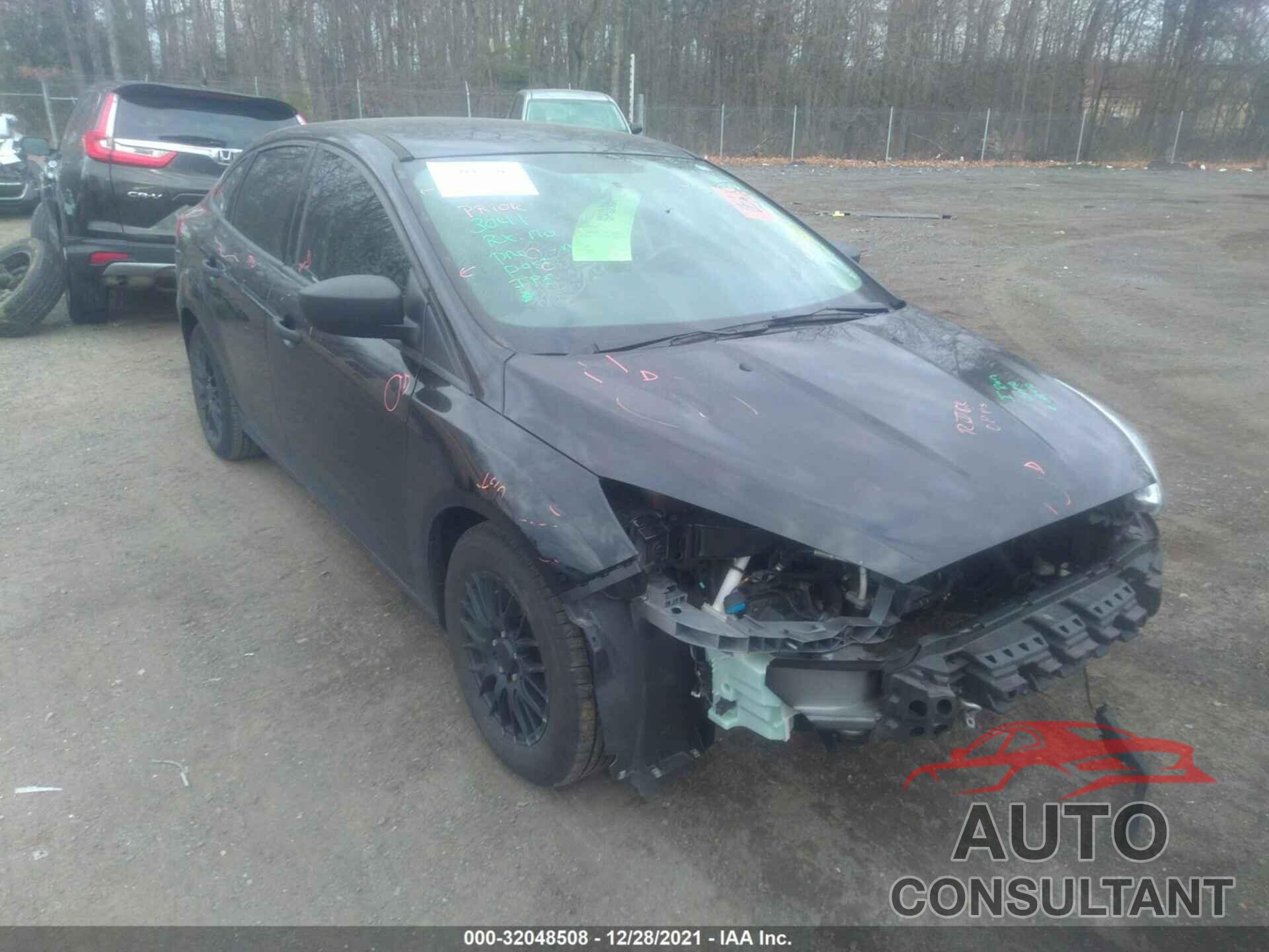 FORD FOCUS 2018 - 1FADP3E23JL266434