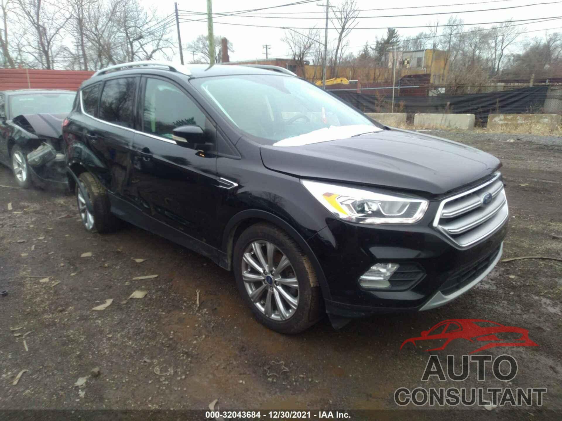 FORD ESCAPE 2017 - 1FMCU0JD4HUC76748