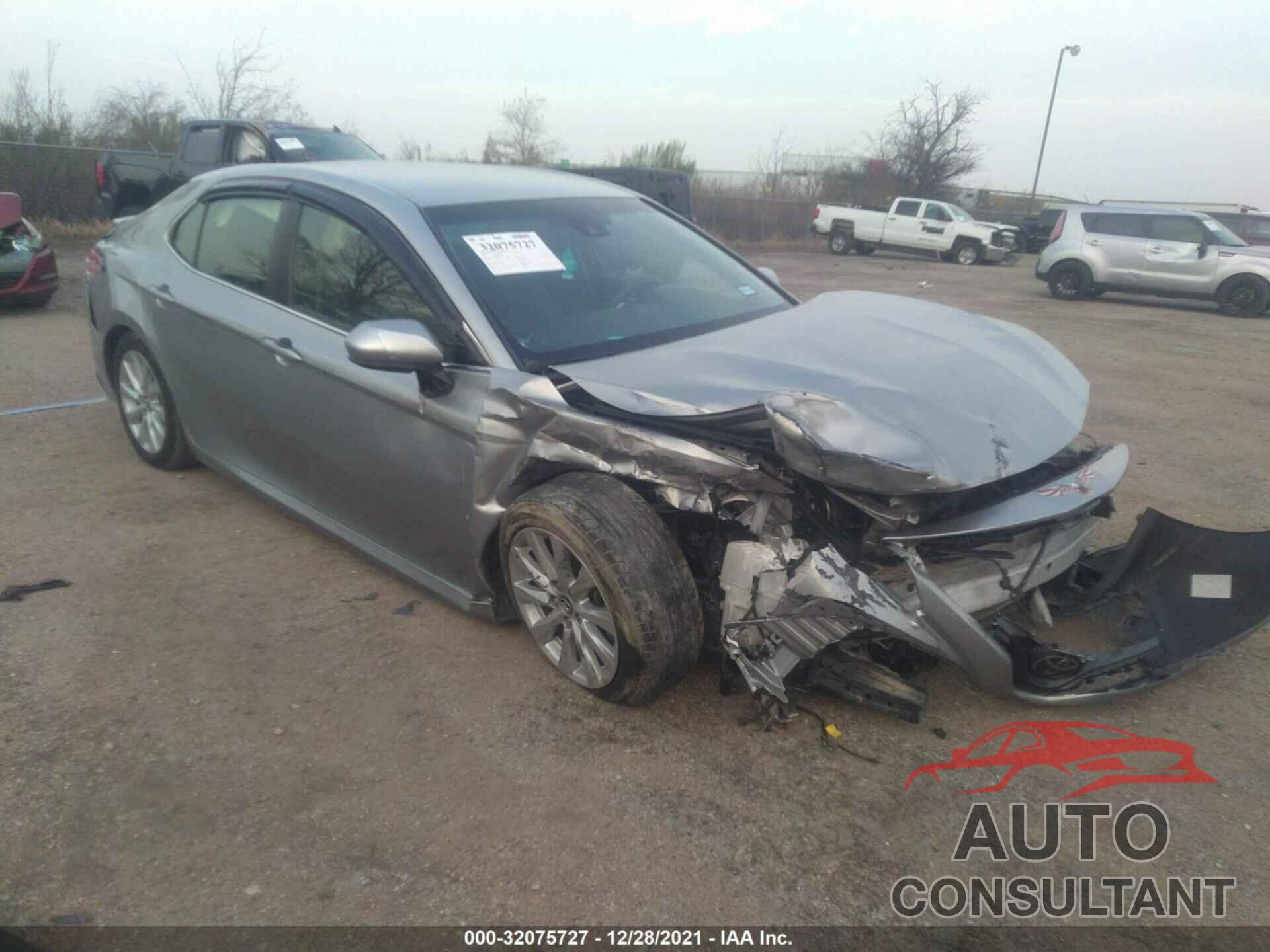 TOYOTA CAMRY 2018 - JTNB11HKXJ3029924