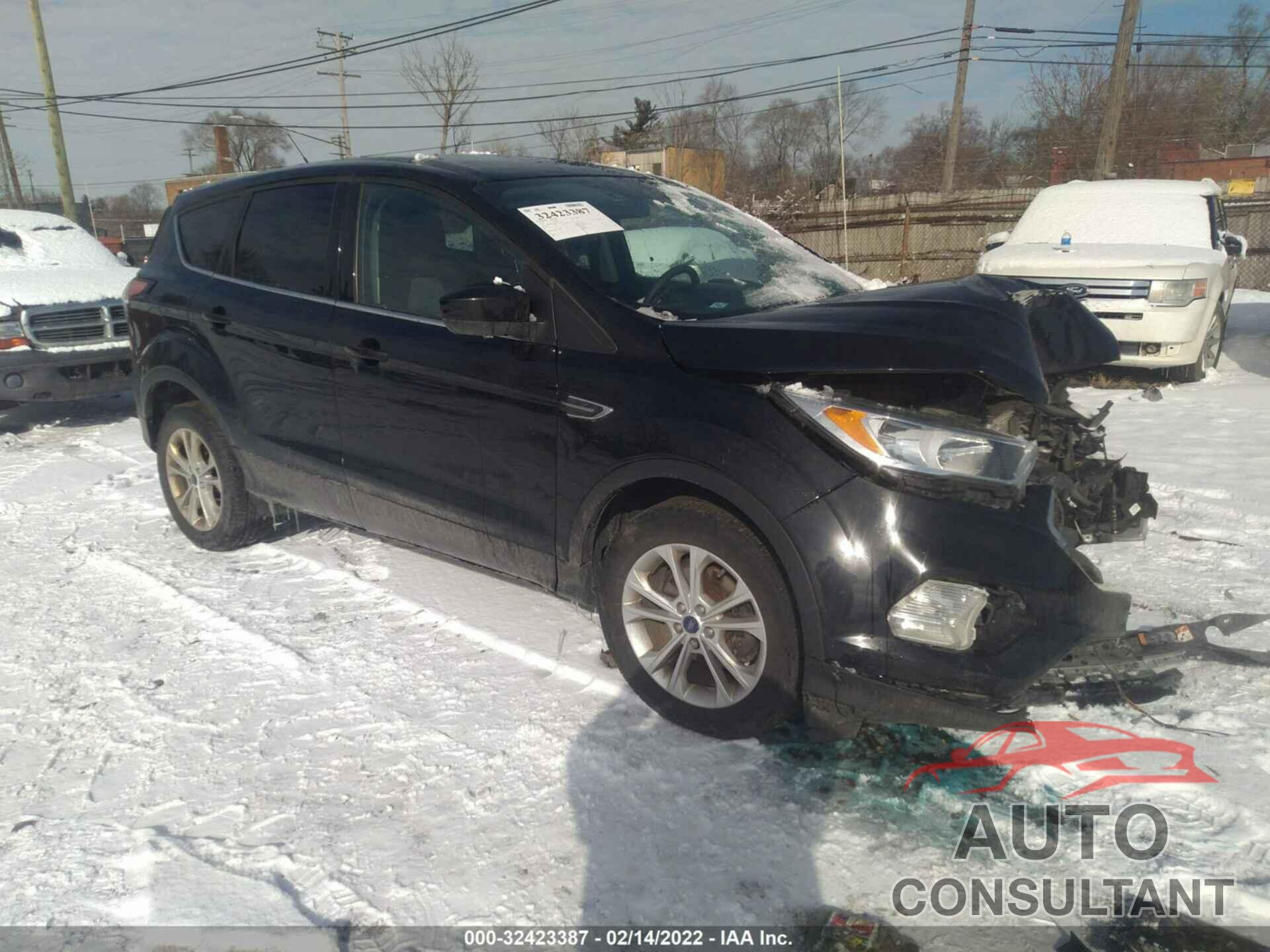 FORD ESCAPE 2017 - 1FMCU0GD8HUE14542