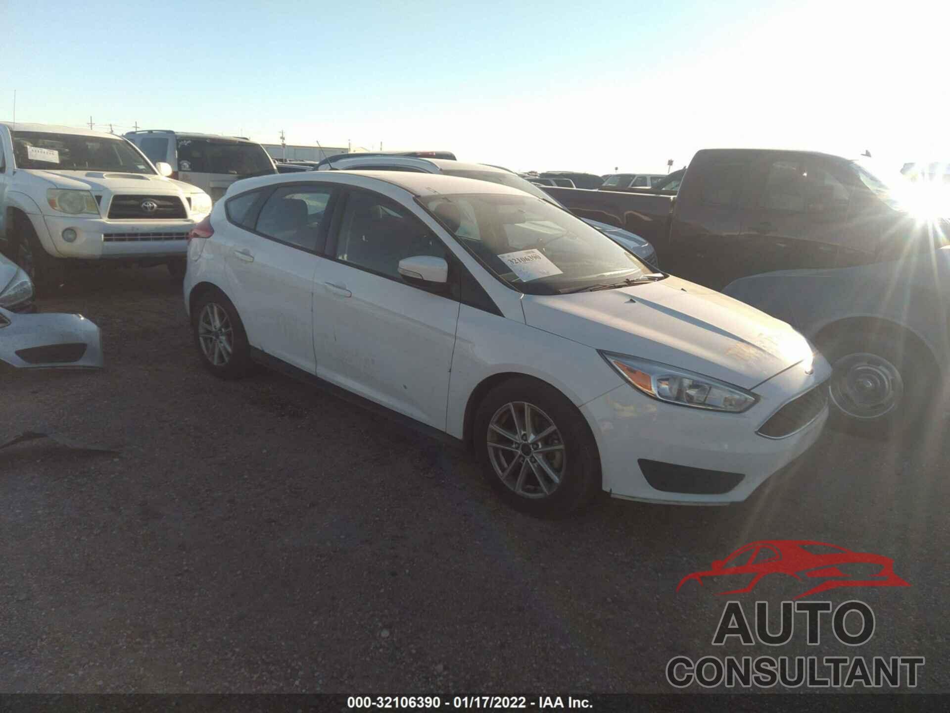 FORD FOCUS 2017 - 1FADP3K26HL212043