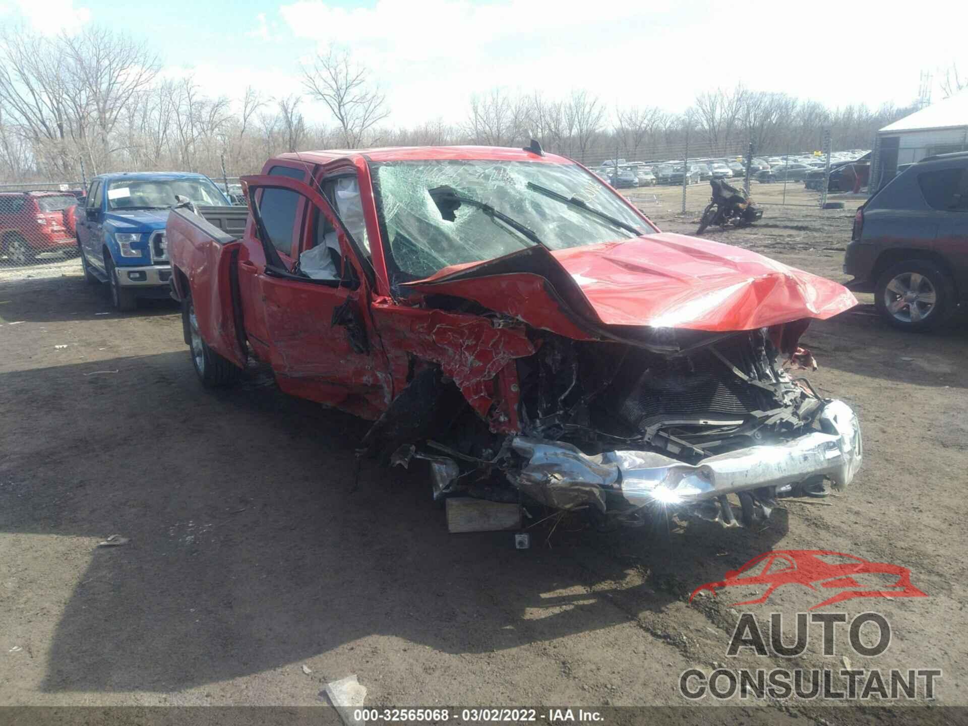 CHEVROLET SILVERADO 1500 2016 - 1GCVKREC8GZ357519