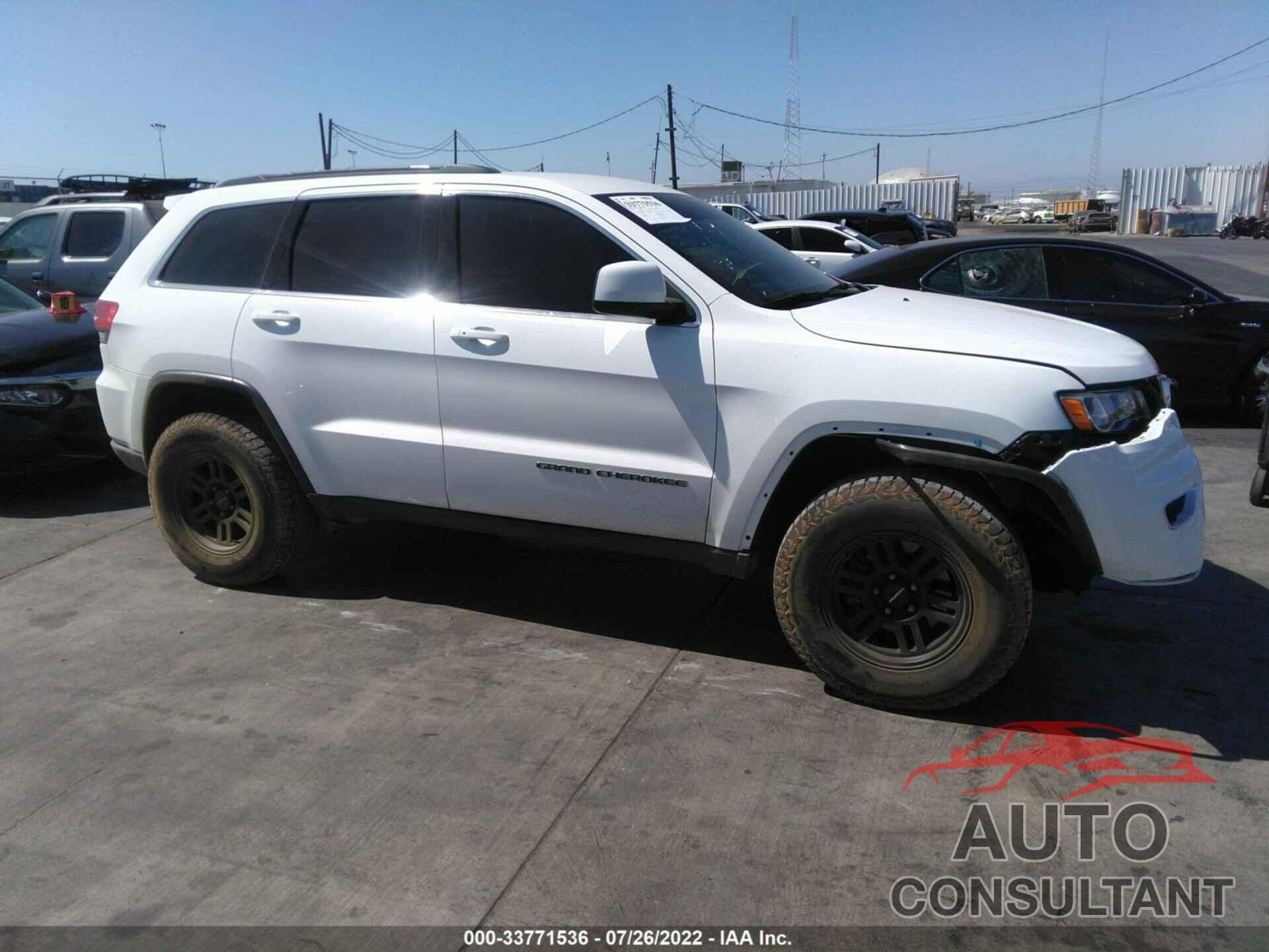 JEEP GRAND CHEROKEE 2017 - 1C4RJEAG8HC618738