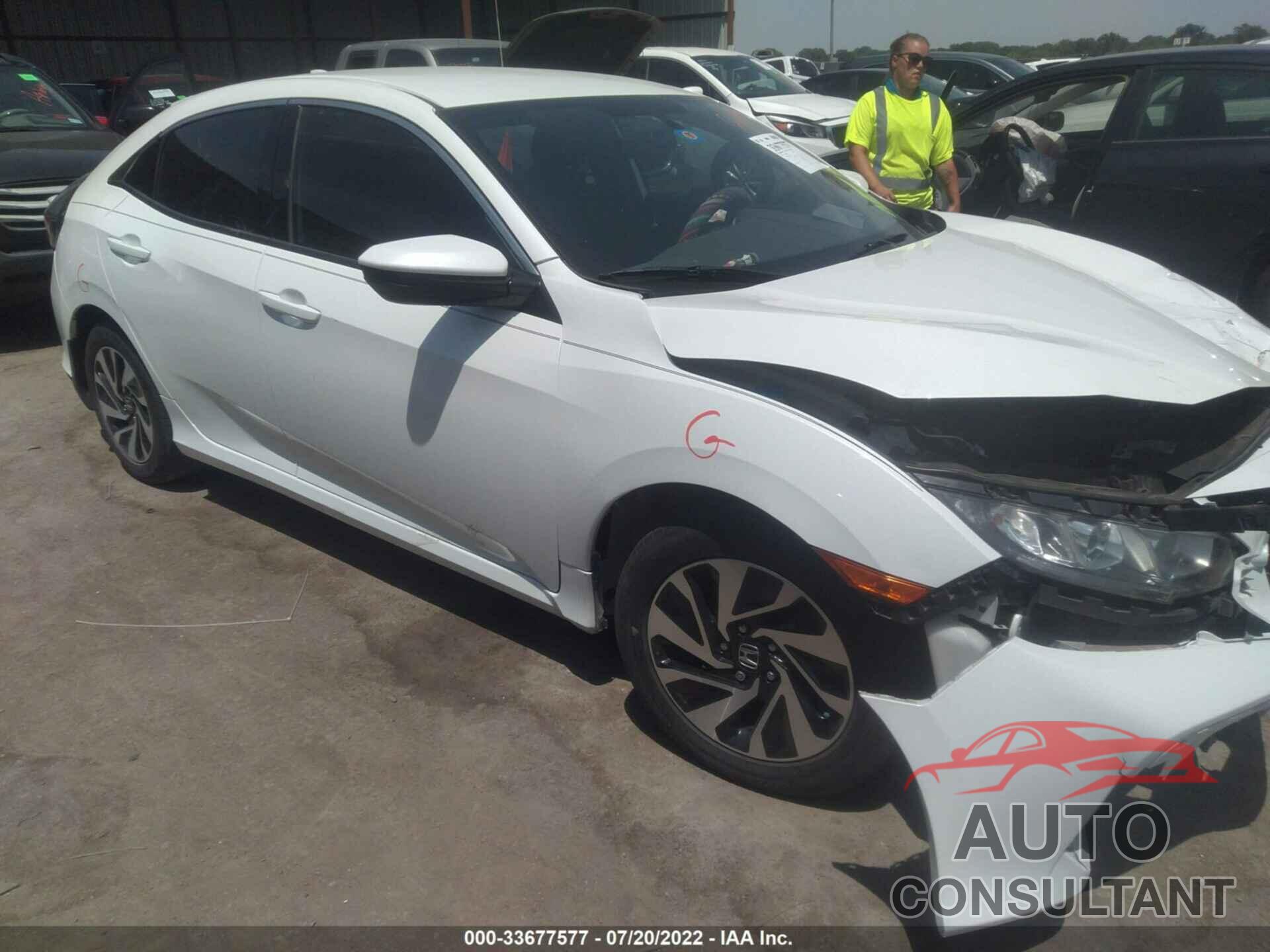 HONDA CIVIC HATCHBACK 2017 - SHHFK7H22HU222571