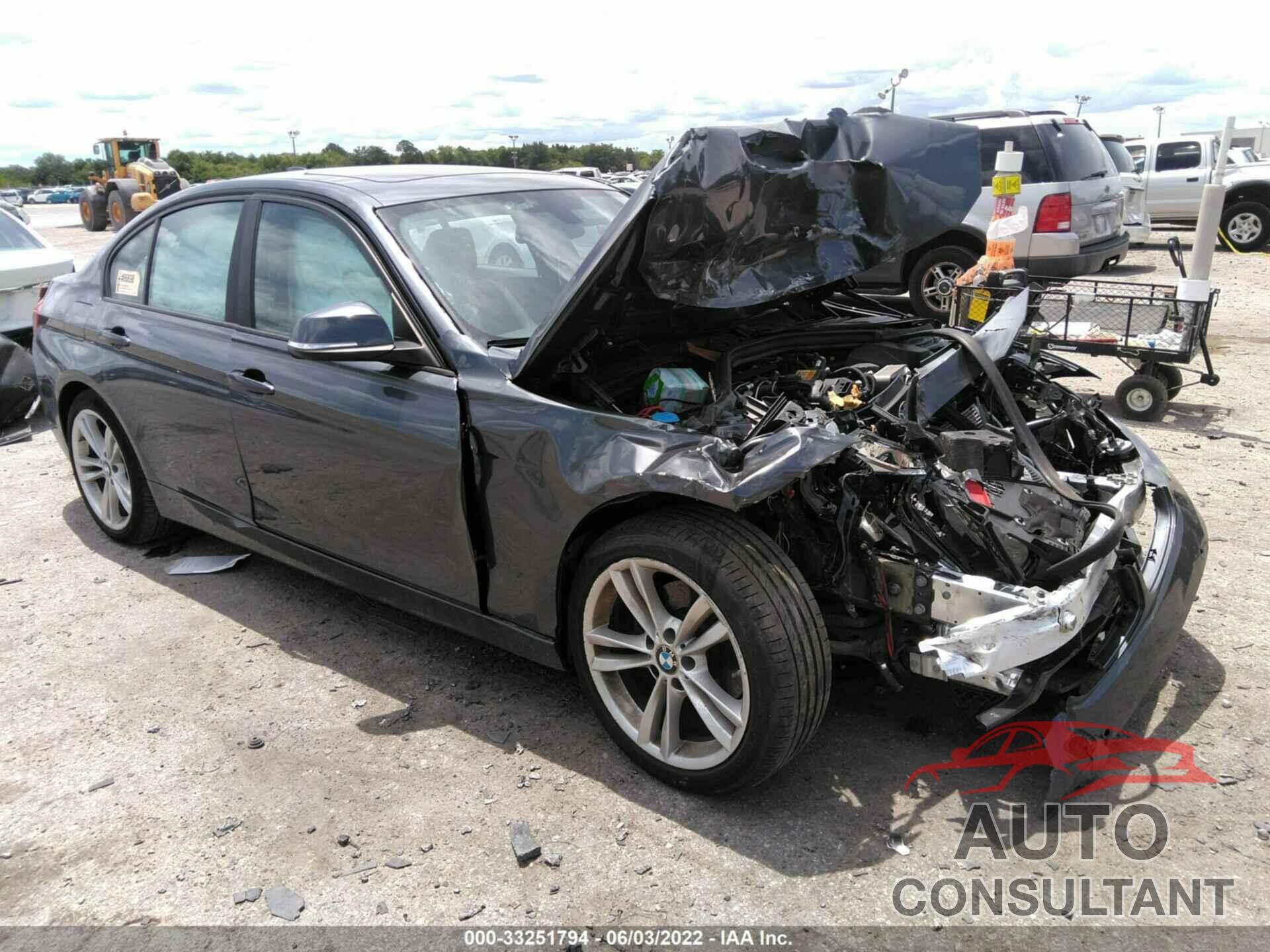 BMW 3 SERIES 2017 - WBA8E1G37HNU16715