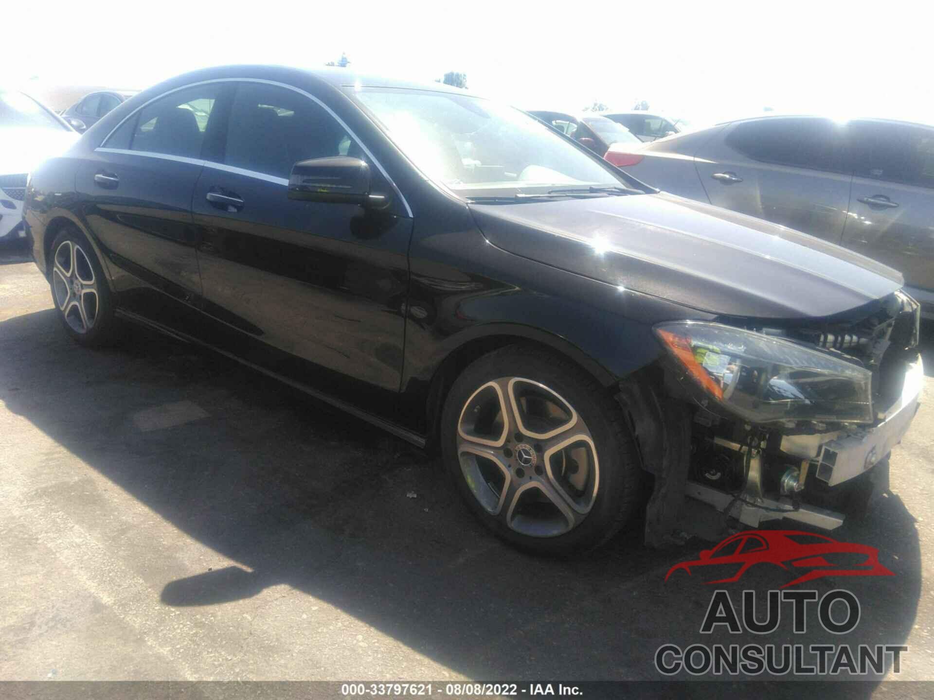 MERCEDES-BENZ CLA 2019 - WDDSJ4EB2KN768775