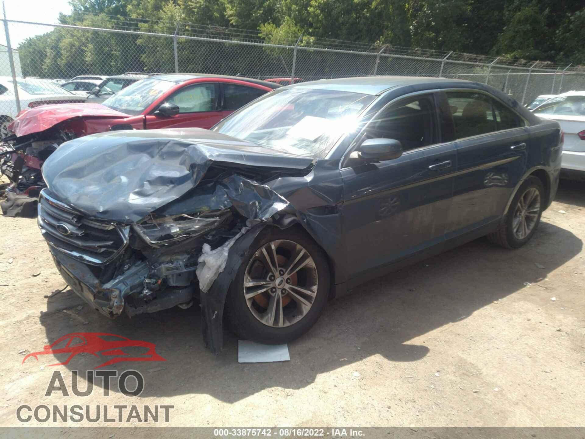 FORD TAURUS 2018 - 1FAHP2E85JG125471