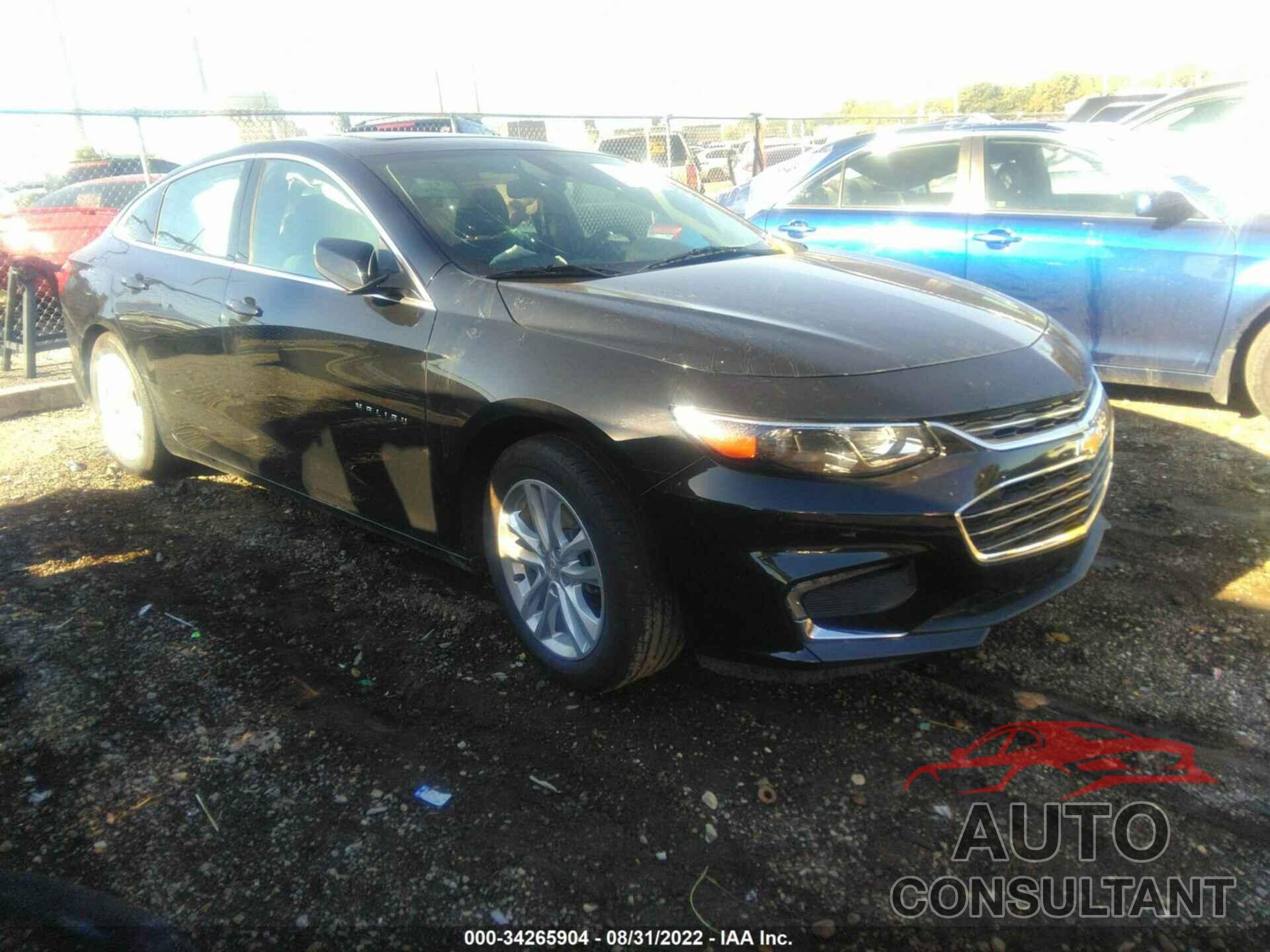 CHEVROLET MALIBU 2017 - 1G1ZE5ST2HF136869