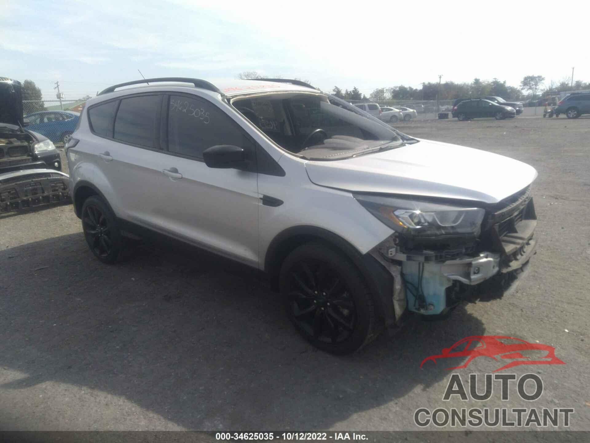 FORD ESCAPE 2017 - 1FMCU9GDXHUC19949