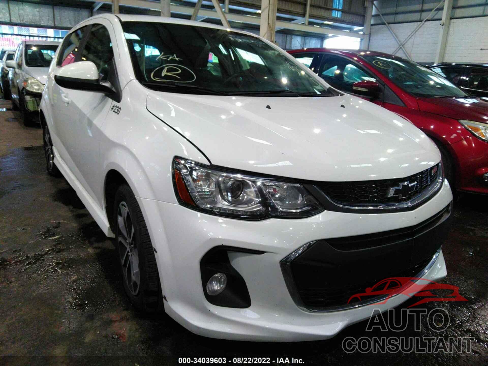 CHEVROLET SONIC 2018 - 001JD6SH7J4108374