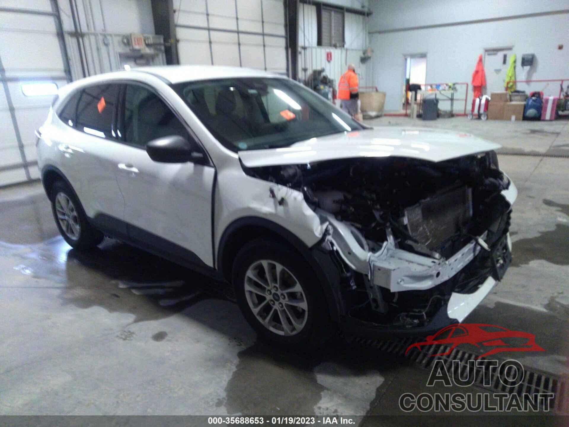 FORD ESCAPE 2022 - 1FMCU9G66NUA60425